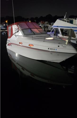25' Four Winns, Listing Number 100883262, - Photo No. 2