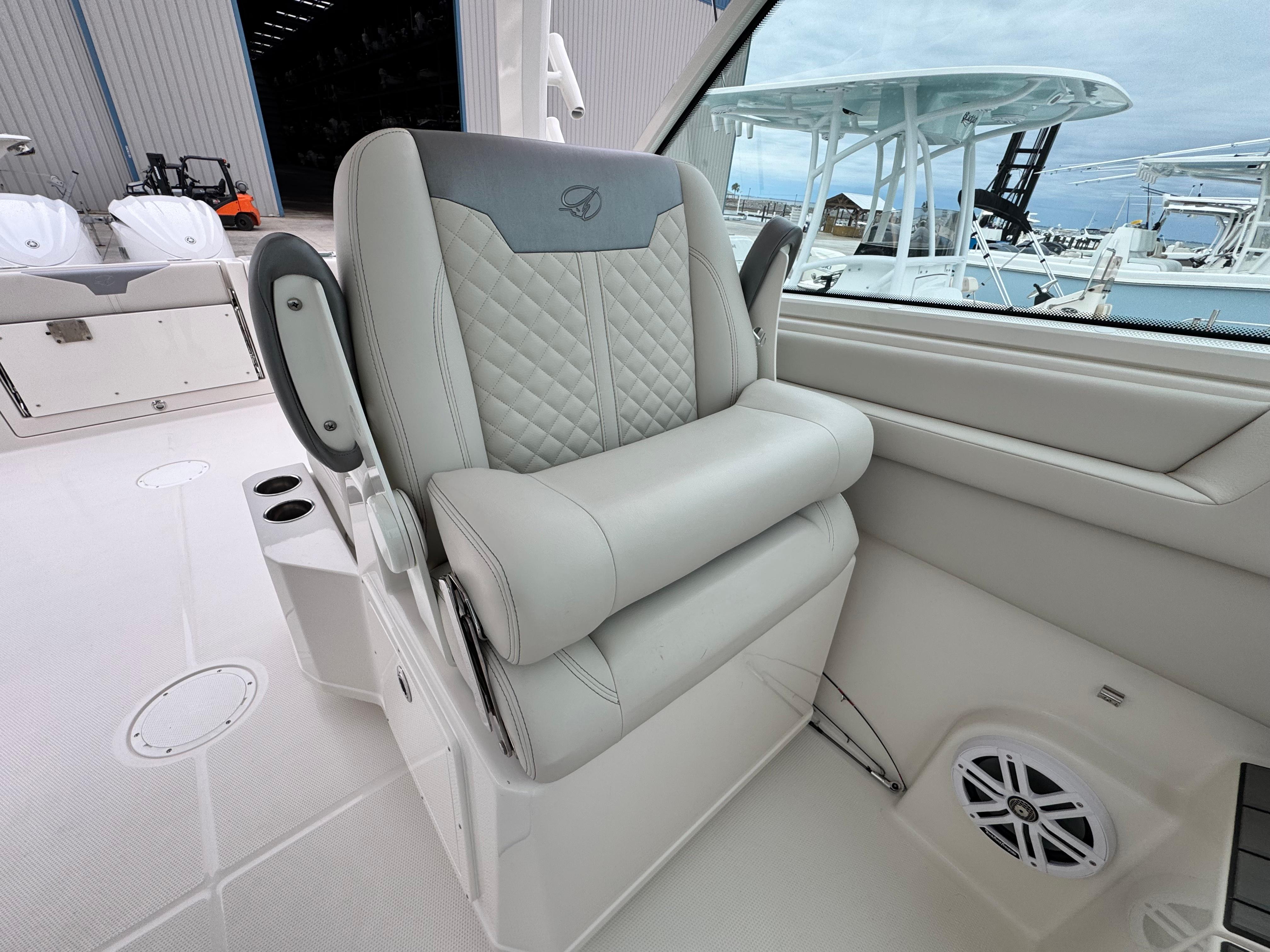 2025-sailfish-316-dc-power-9784345-20250506115406945-1_XLARGE
