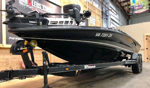 2020 Triton boat for sale, model of the boat is 20 TRX & Image # 14 of 17