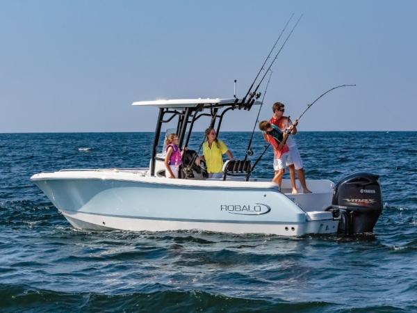 2022 Robalo boat for sale, model of the boat is R230 & Image # 3 of 24