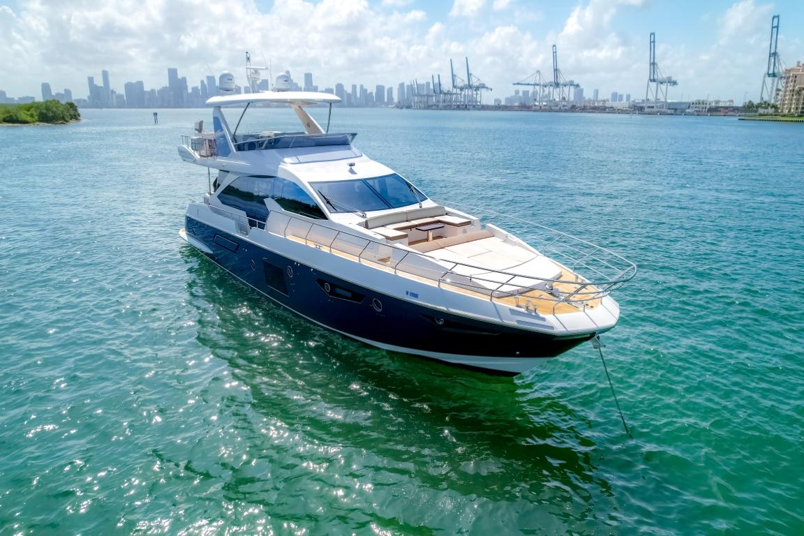 2016 Azimut 72 fly