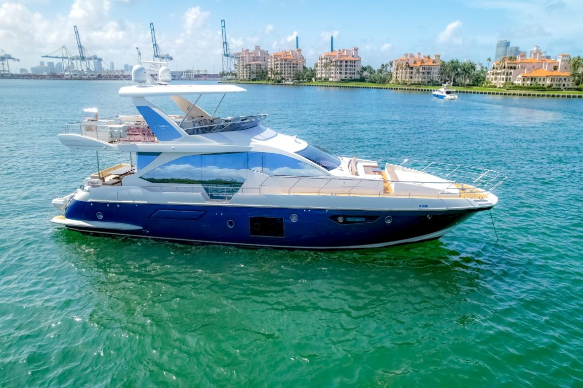 2016 Azimut