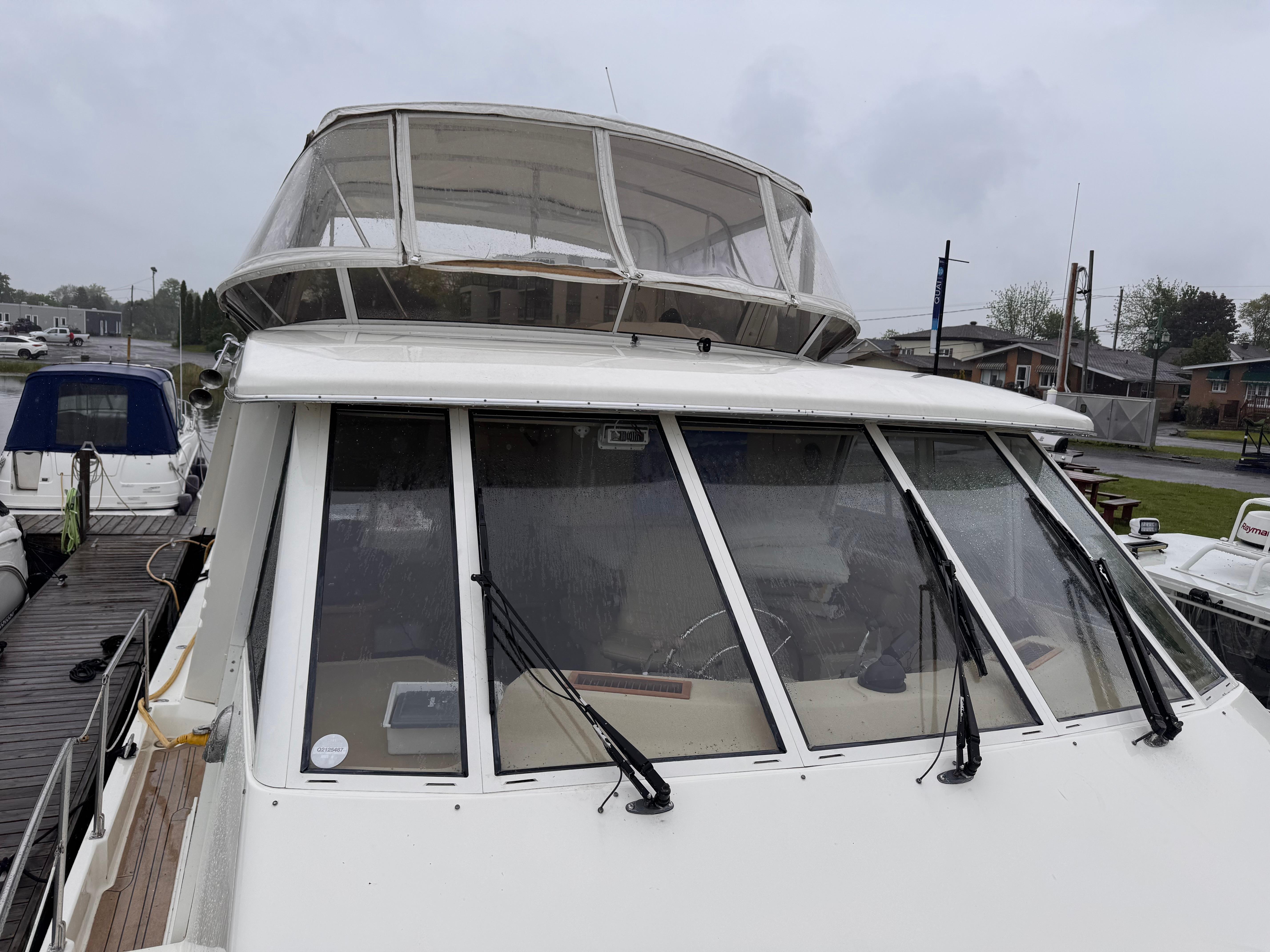 2004-meridian-490-pilothouse-power-9834352-20250610154246271-1_XLARGE