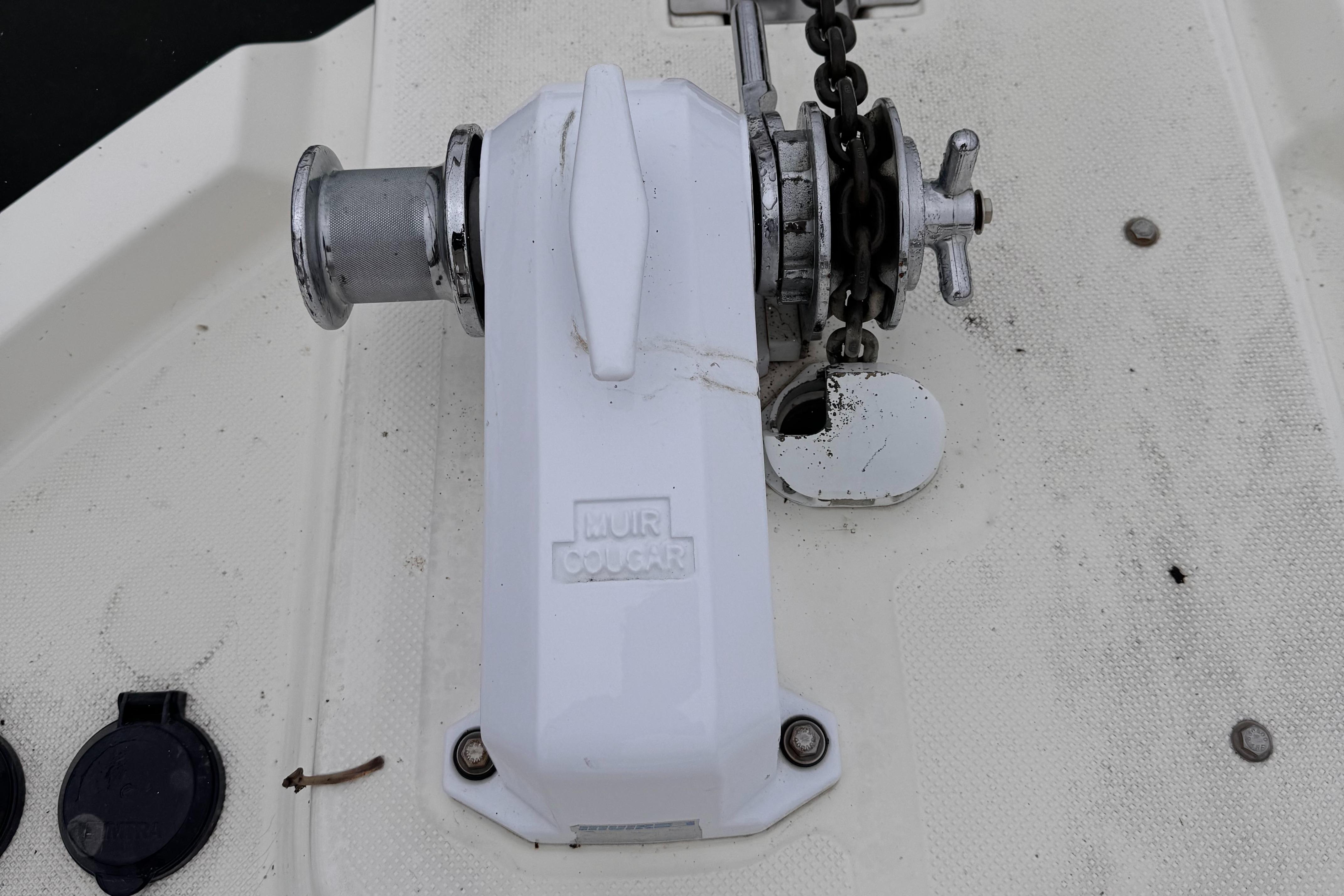 2004-meridian-490-pilothouse-power-9834352-20250610154606330-1_XLARGE