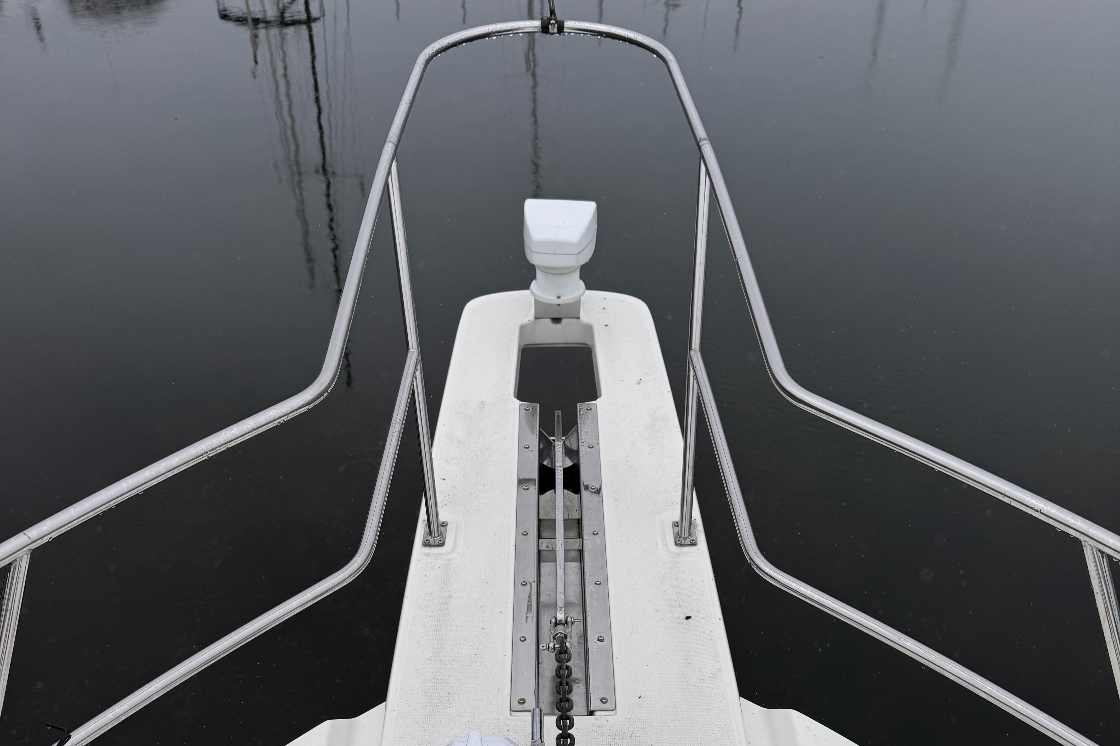 2004-meridian-490-pilothouse-power-9834352-20250610154611289-1_XLARGE