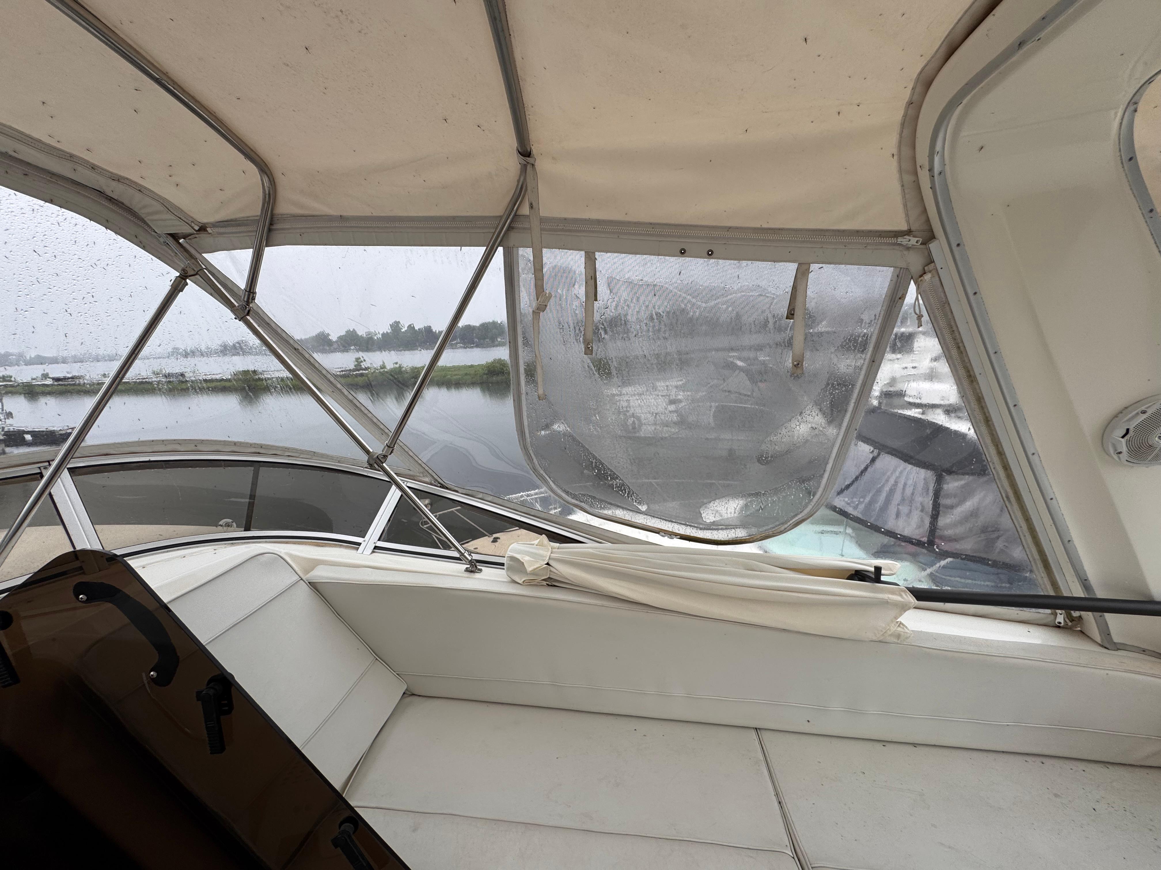 2004-meridian-490-pilothouse-power-9834352-20250610154927182-1_XLARGE