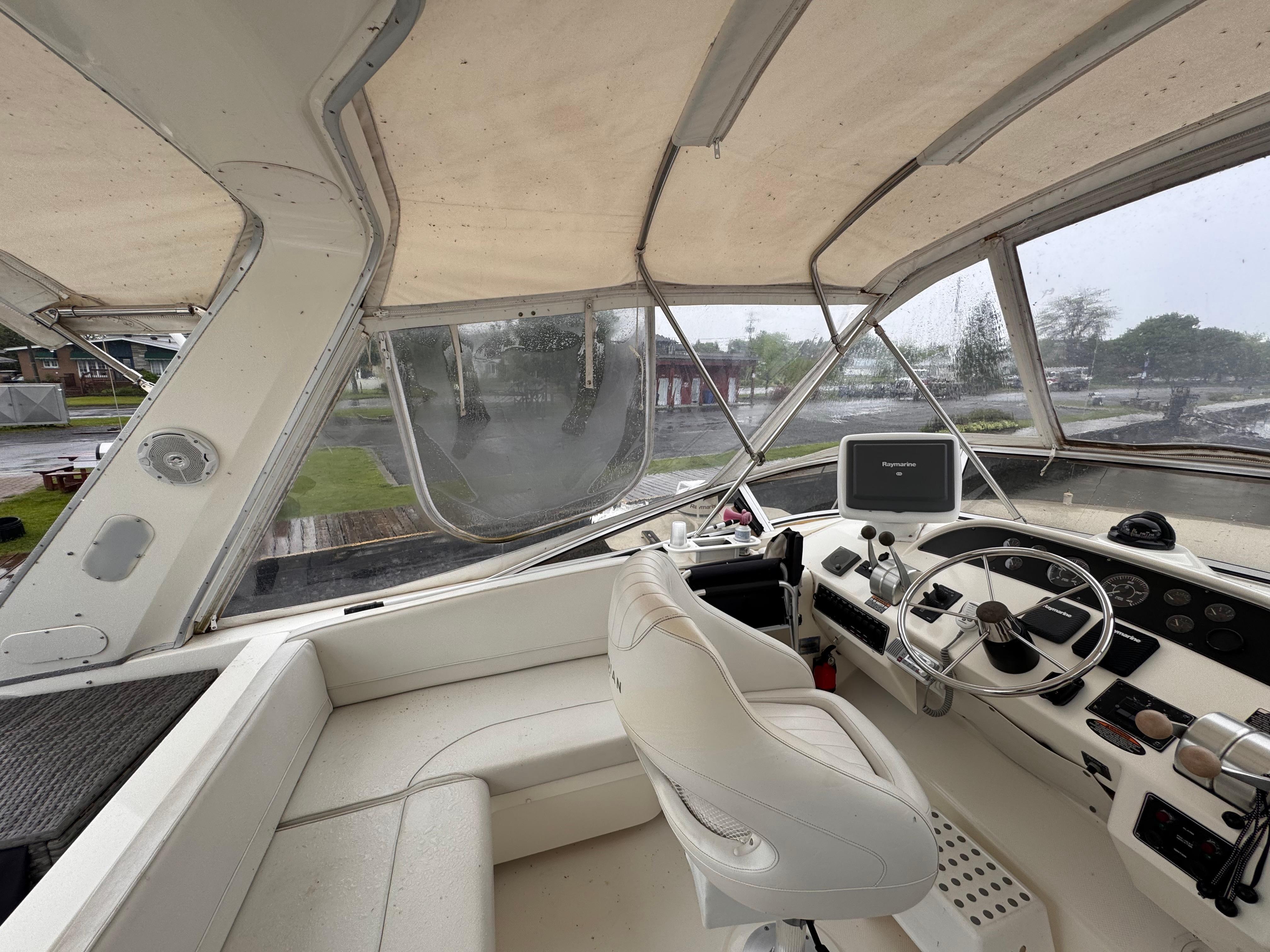 2004-meridian-490-pilothouse-power-9834352-20250610154930231-1_XLARGE