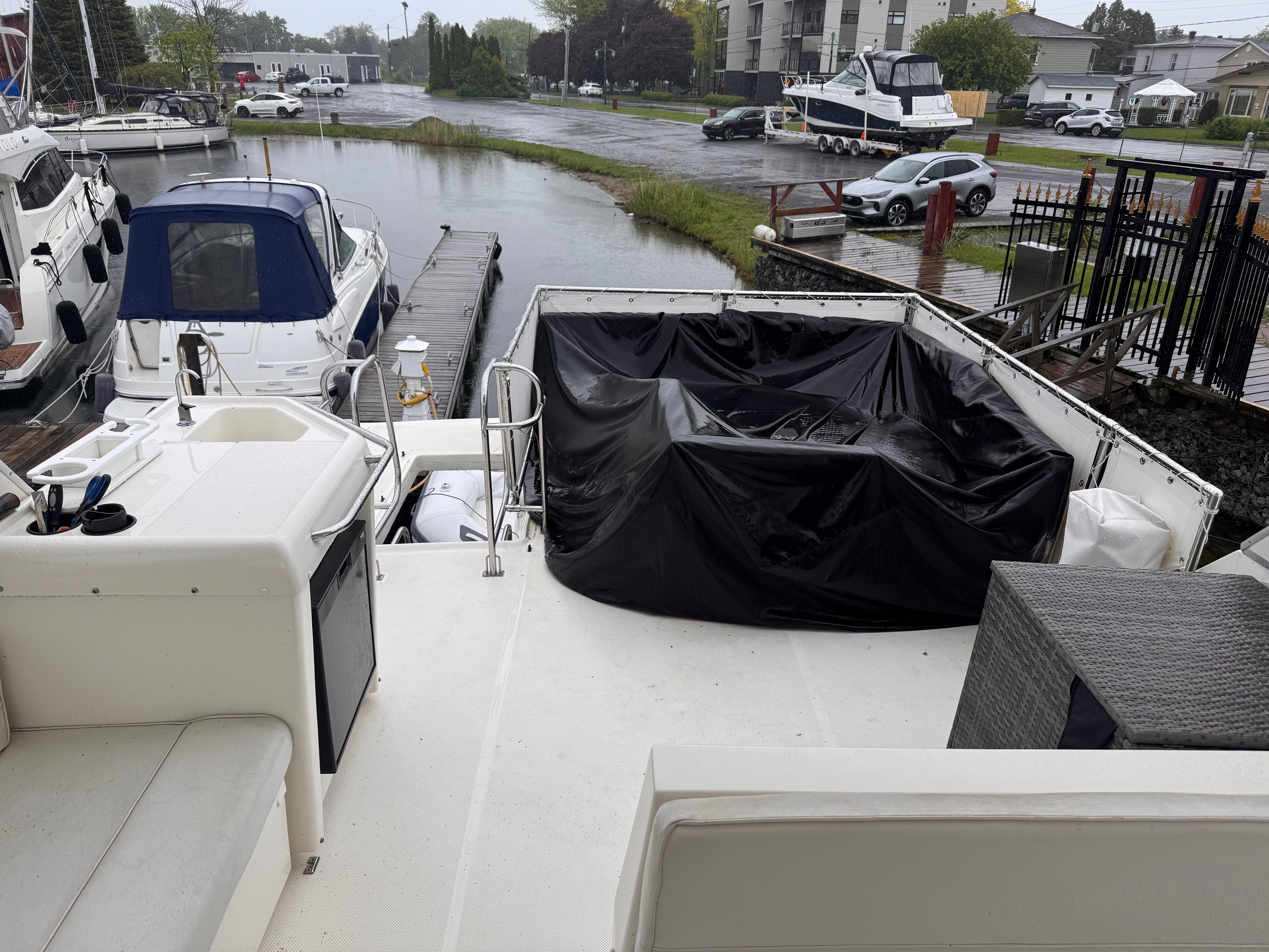 2004-meridian-490-pilothouse-power-9834352-20250610155334311-1_XLARGE