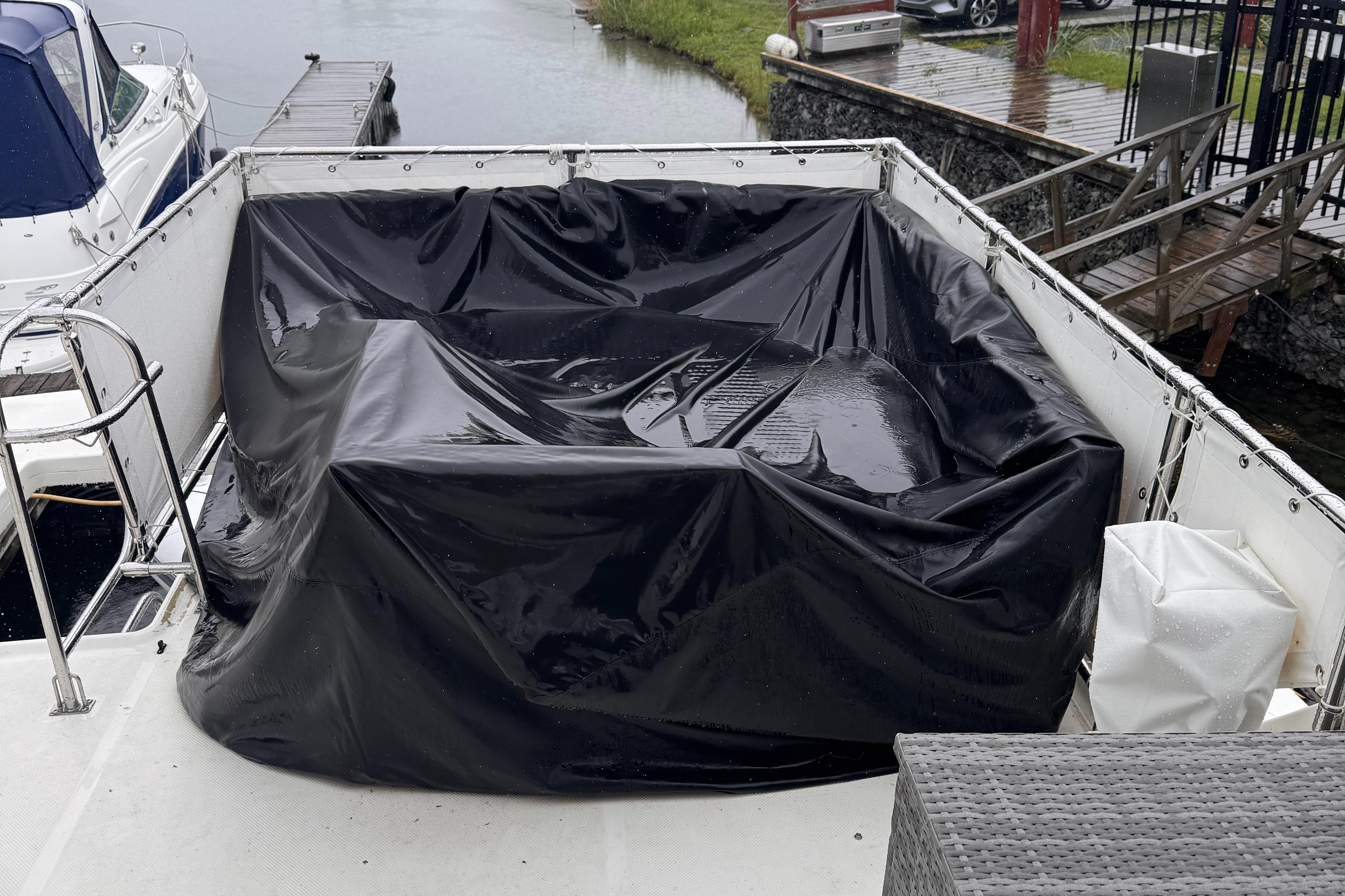 2004-meridian-490-pilothouse-power-9834352-20250610155400798-1_XLARGE