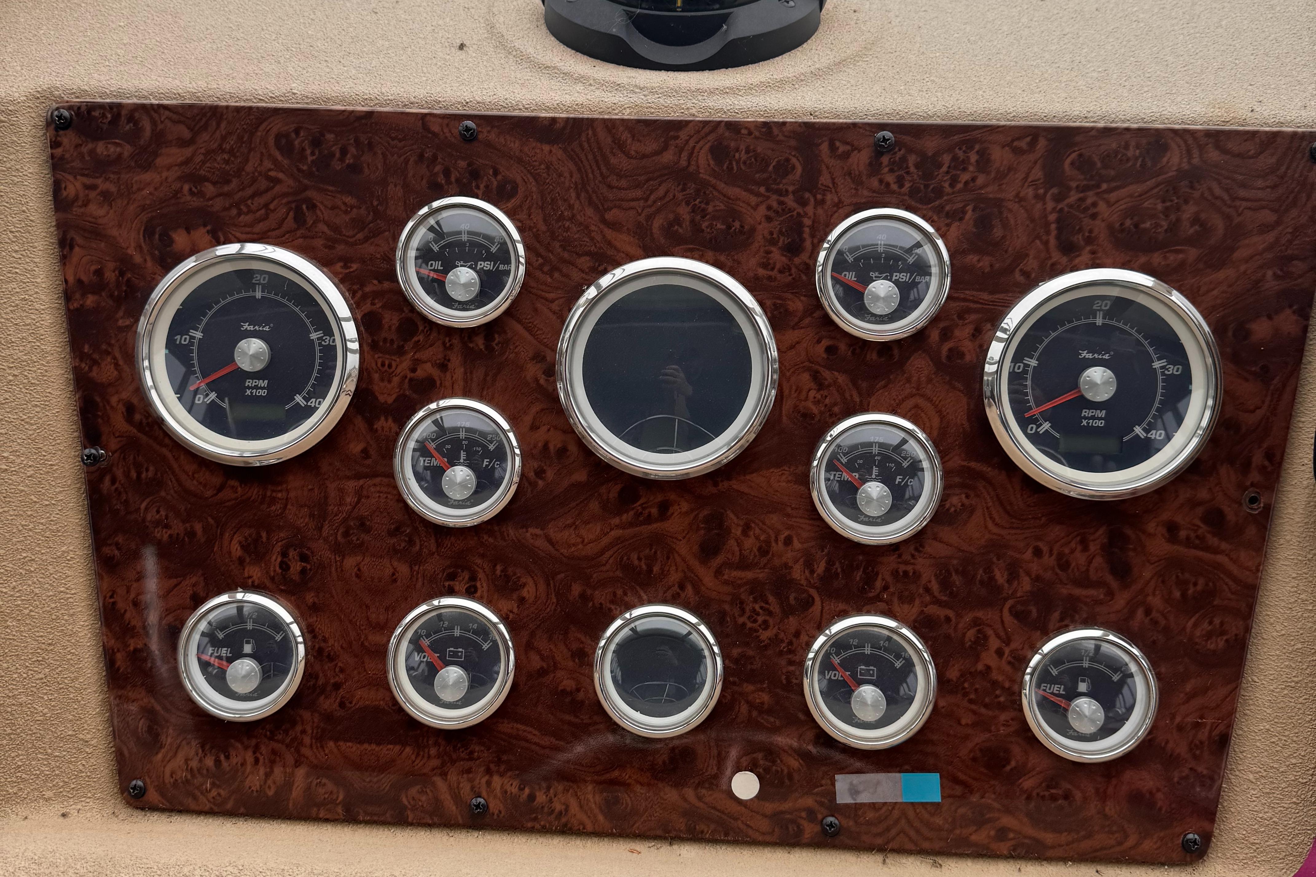 2004-meridian-490-pilothouse-power-9834352-20250610155418836-1_XLARGE