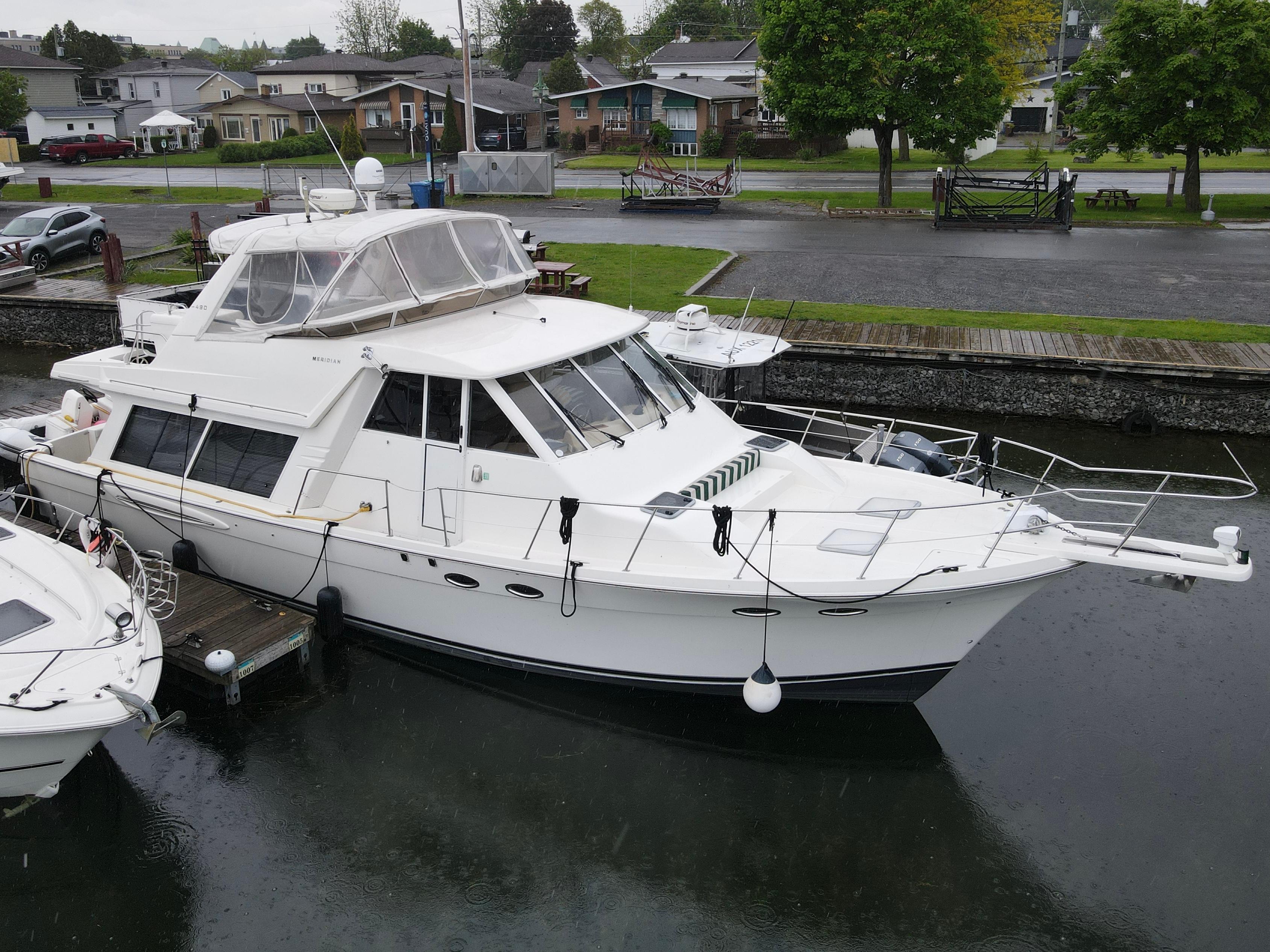 2004-meridian-490-pilothouse-power-9834352-20250610161134525-1_XLARGE