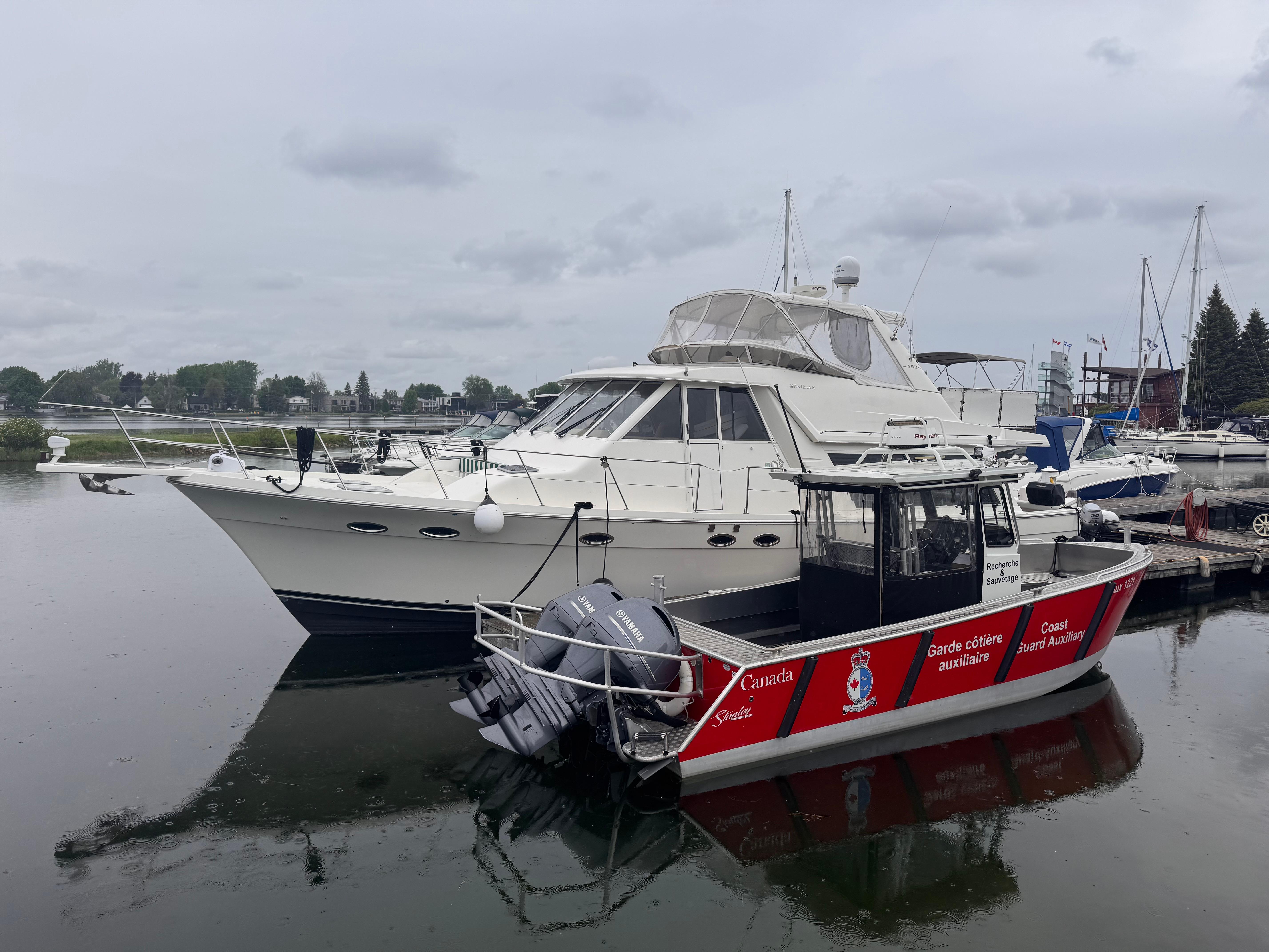 2004-meridian-490-pilothouse-power-9834352-20250610161142960-1_XLARGE