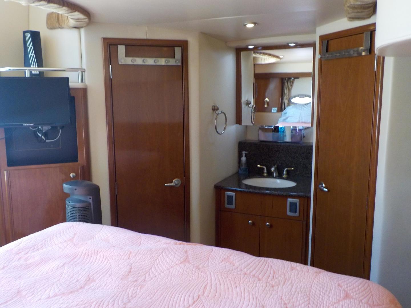 Meridian 45 - Traci Jean - Master Stateroom Separate head and shower compartment