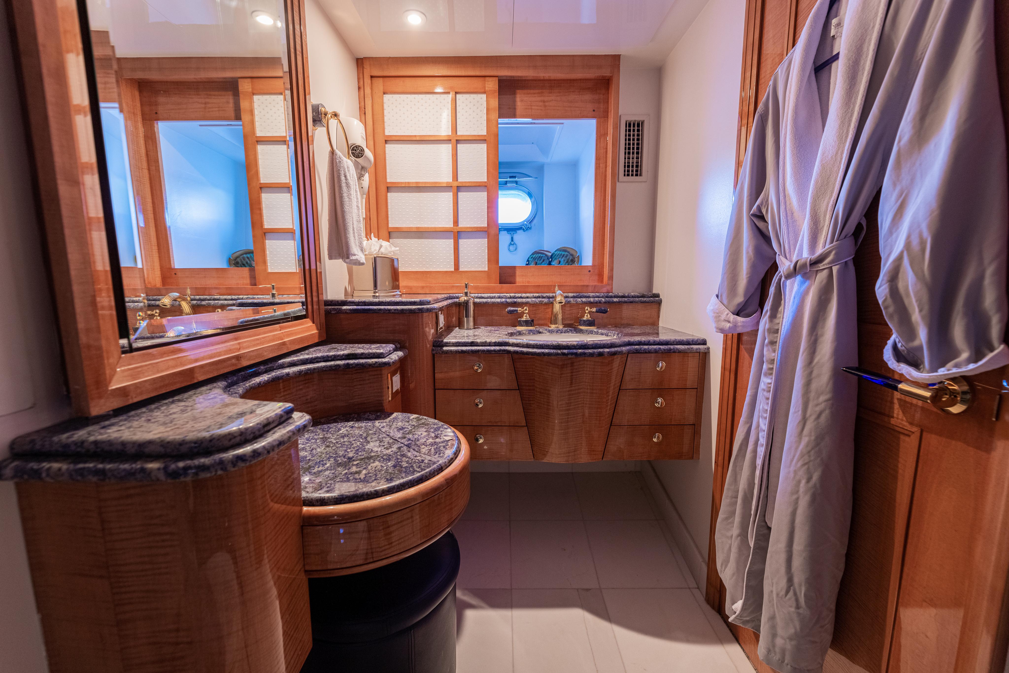 Master Stateroom (hers)