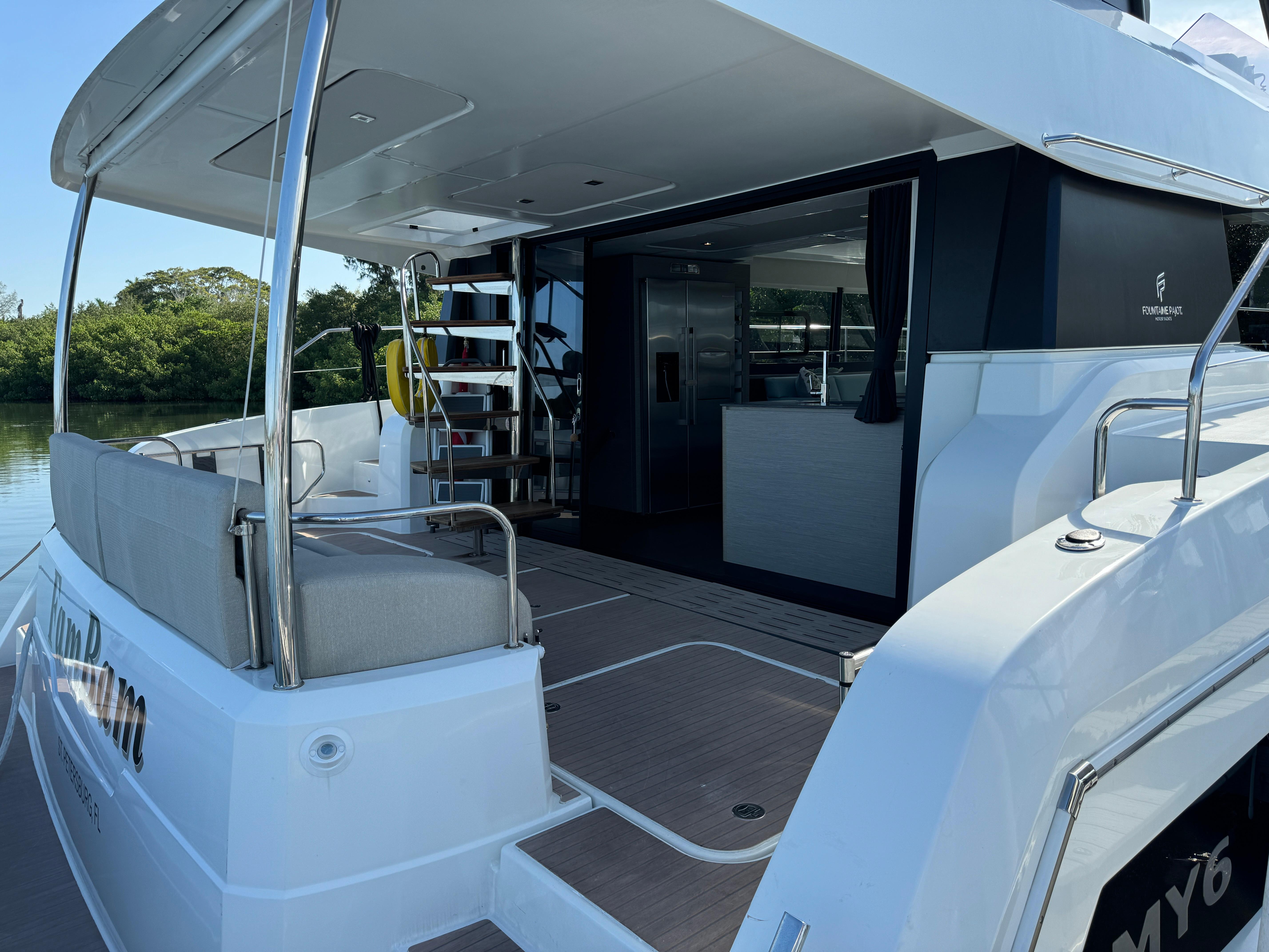 2023 Fountaine Pajot