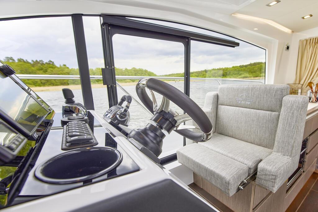 Sealine - 50North