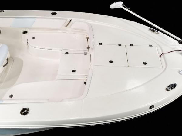 2022 Robalo boat for sale, model of the boat is 246 Cayman & Image # 24 of 29