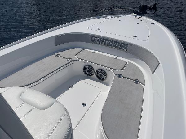 26' Contender, Listing Number 100916761, - Photo No. 7