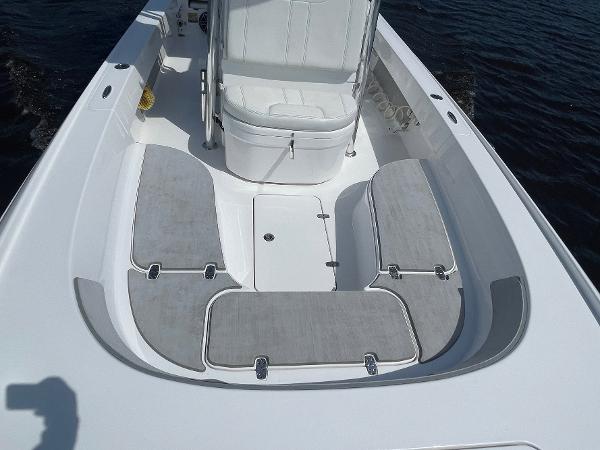 26' Contender, Listing Number 100916761, - Photo No. 9