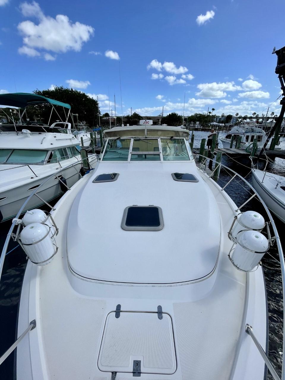 1994 Tiara 36 open - bow