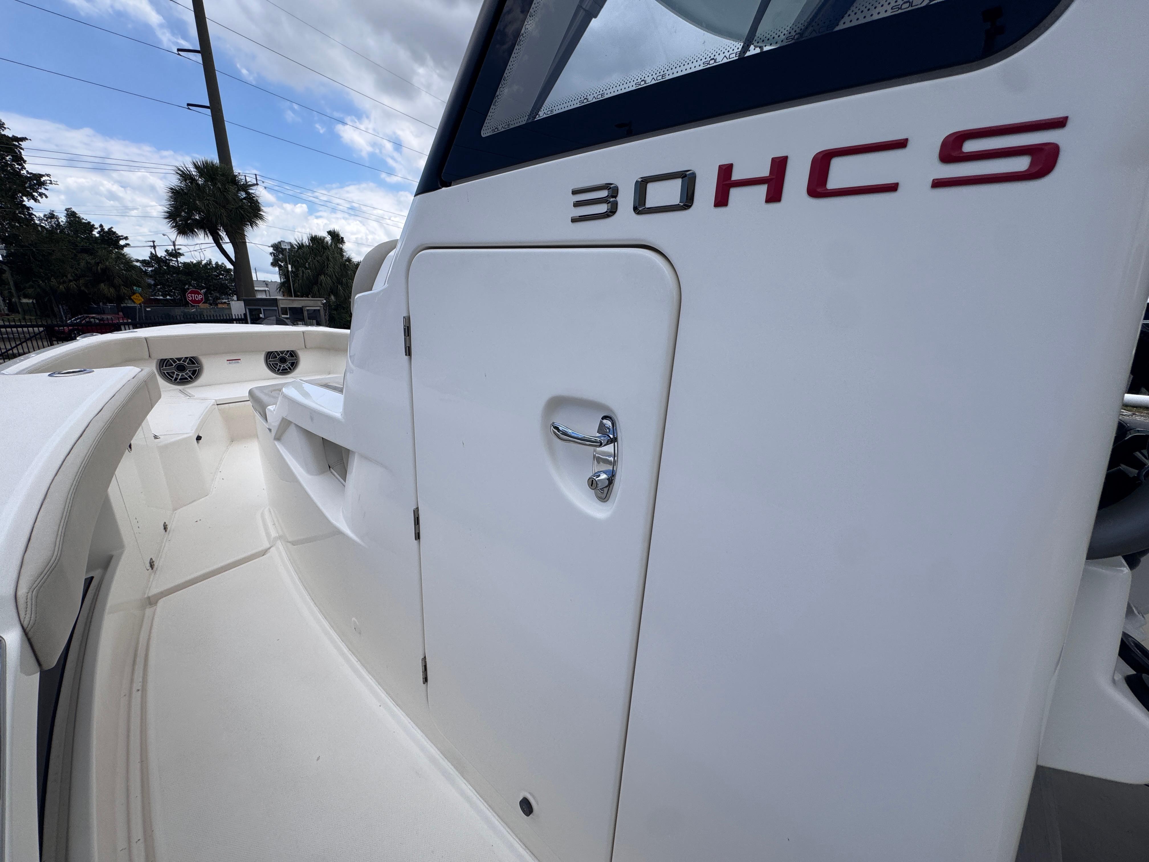 Solace-30 HCS 2024-Dealer Demo! 30 #09 FL-US-9794308 | Thumbnail