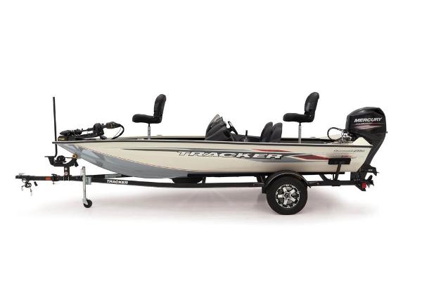 2020 Tracker Boats boat for sale, model of the boat is Pro Team 175 TXW Tournament Edition & Image # 13 of 65