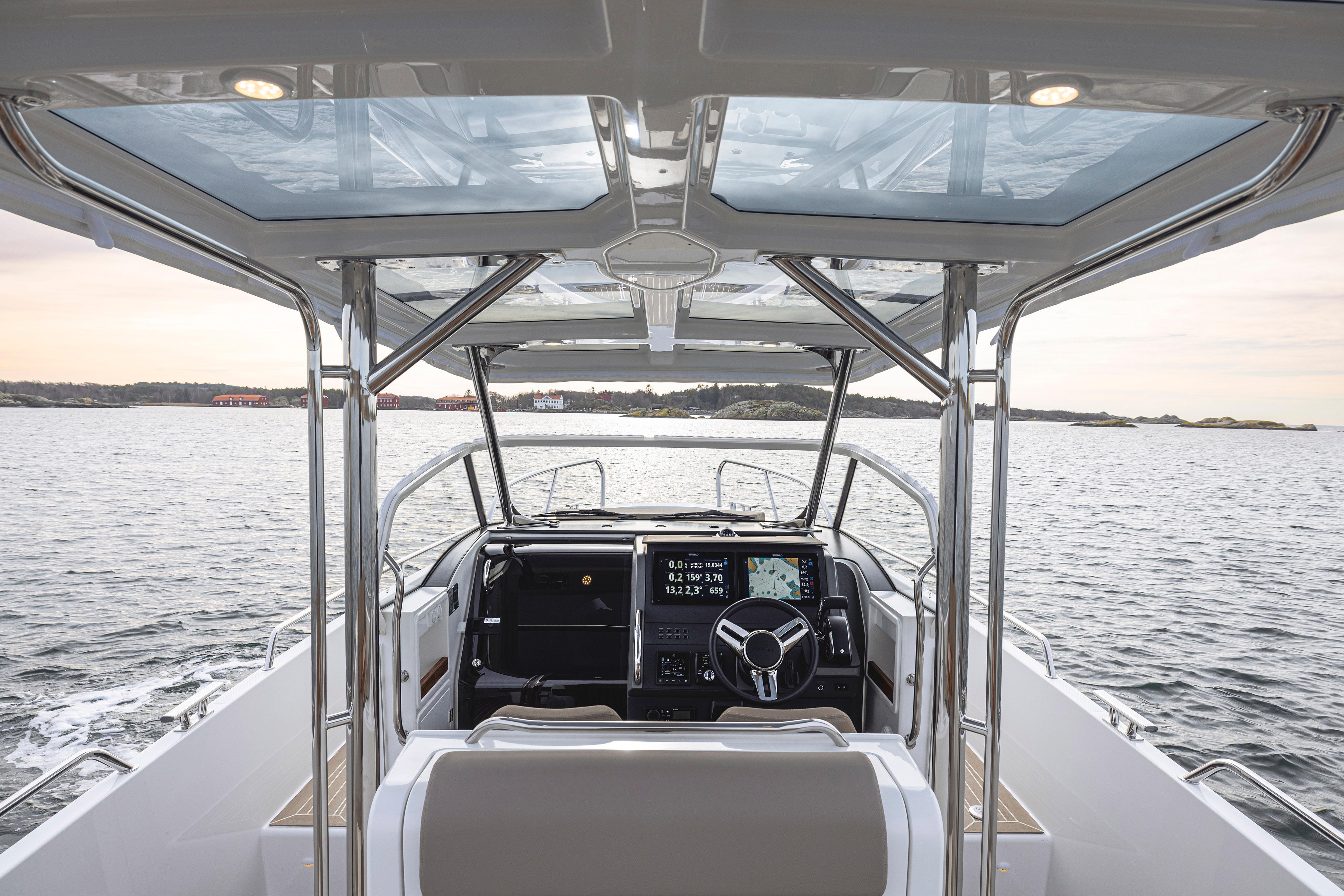 Nimbus-T9 2023-ANN #121 MD-US-Cockpit view of 2023 Nimbus T9 #121 Twin Engine boat on open water.-9024384 | Thumbnail