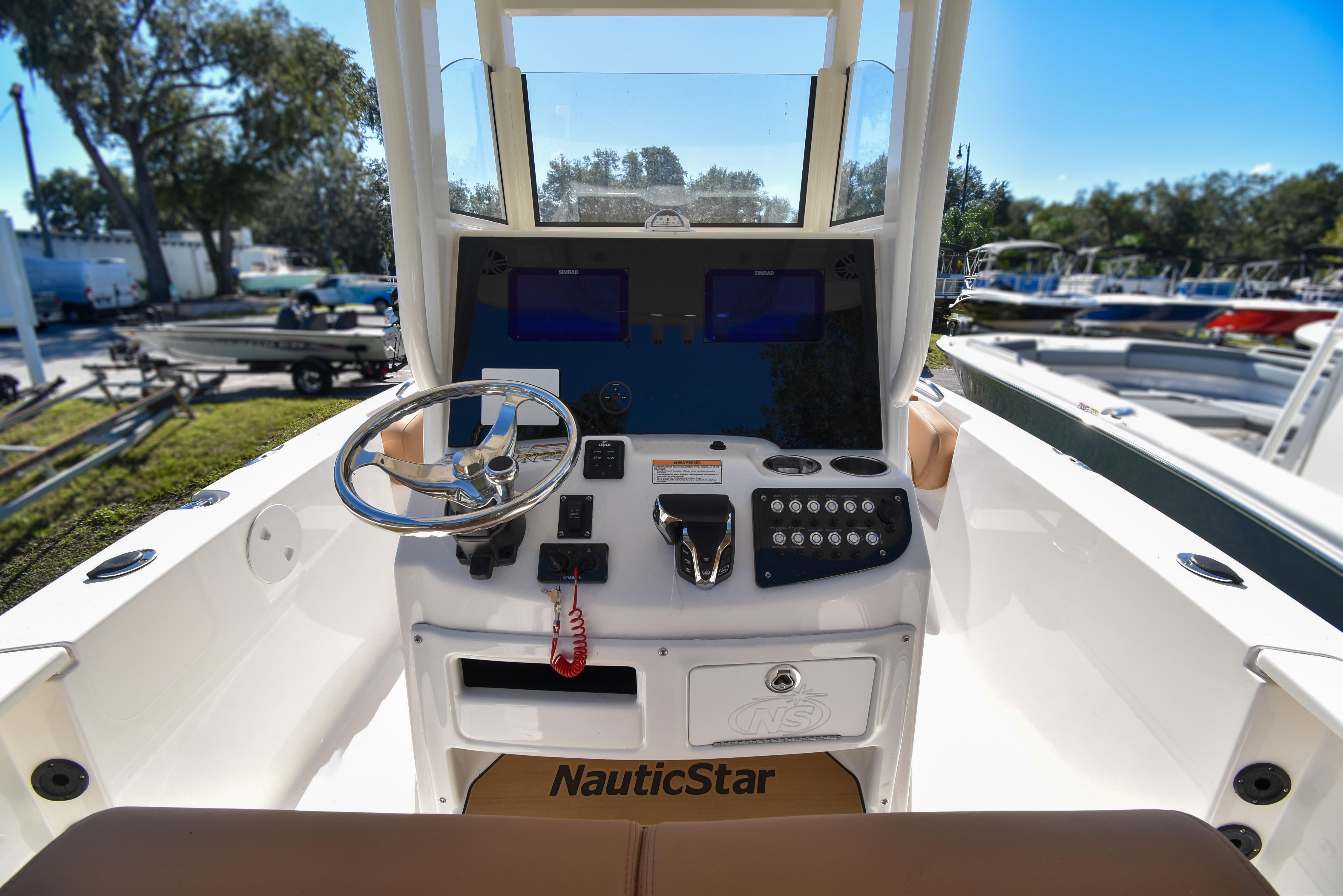 2023 Nauticstar 251 Hybrid-11