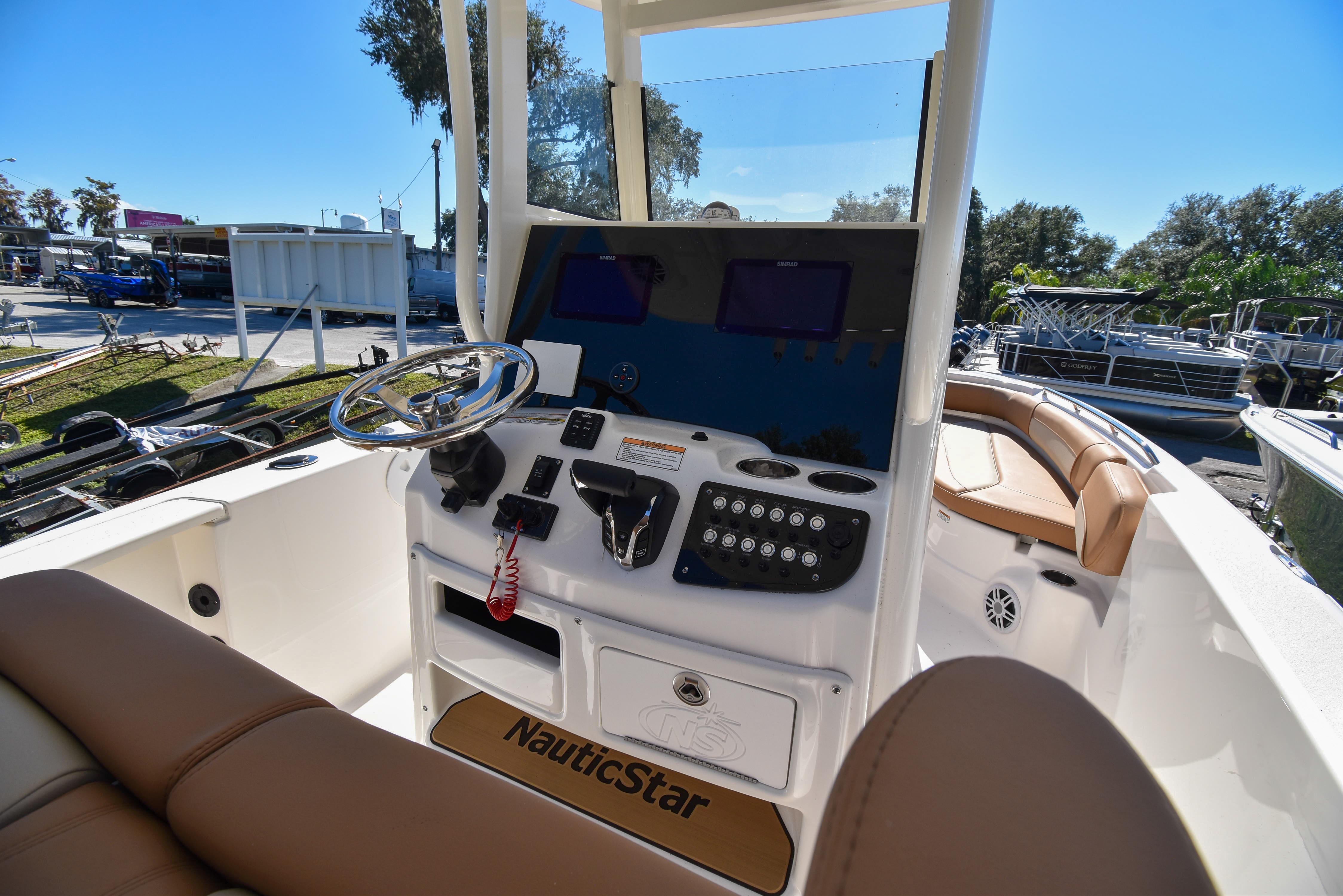 2023 Nauticstar 251 Hybrid-13