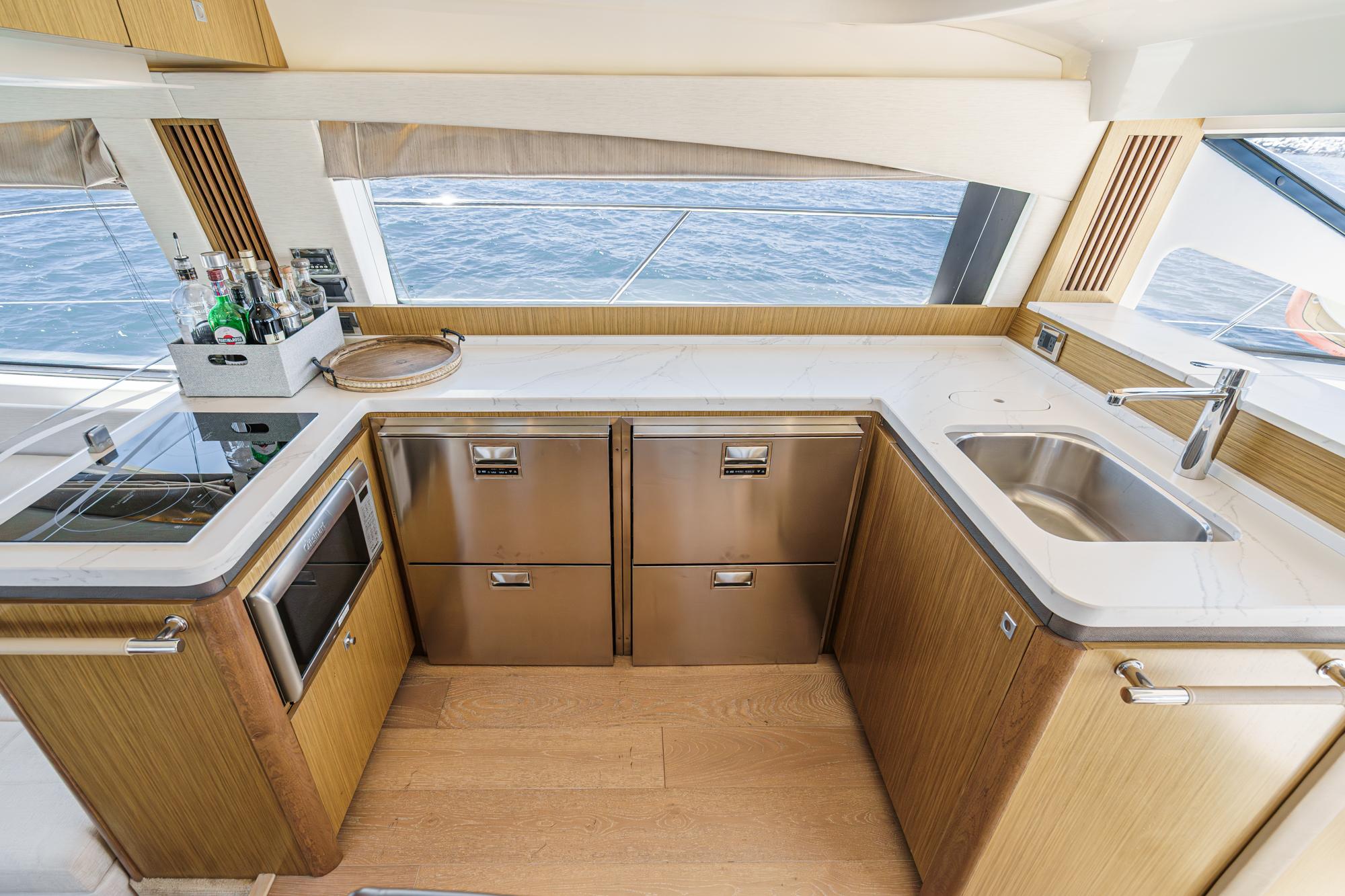 2018 Sea Ray Fly 510 #TBRL9035H inventory image at Sun Country Marine Group, Newport Beach 2018 Sea Ray Fly 510 #TBRL9035H inventory image at Sun Country Marine Group, Newport Beach
