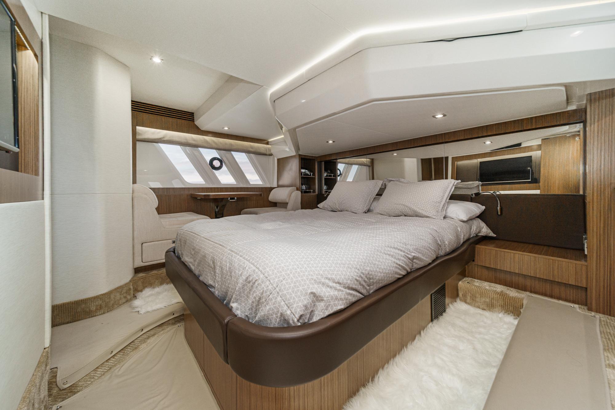 2018 Sea Ray Fly 510 #TBRL9035H inventory image at Sun Country Marine Group, Newport Beach 2018 Sea Ray Fly 510 #TBRL9035H inventory image at Sun Country Marine Group, Newport Beach