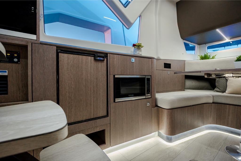 Galeon-375 GTO 2023-Trauma Free FL-US-2023-Galeon-375-GTO-MarineMax-9444401 | Thumbnail