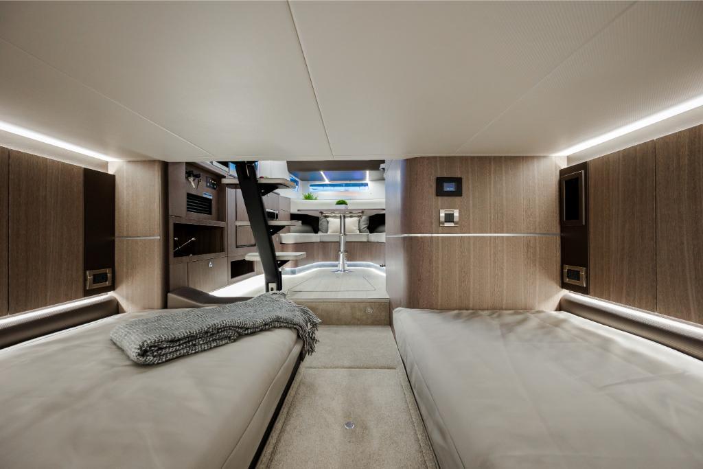 Galeon-375 GTO 2023-Trauma Free FL-US-2023-Galeon-375-GTO-MarineMax-9444401 | Thumbnail
