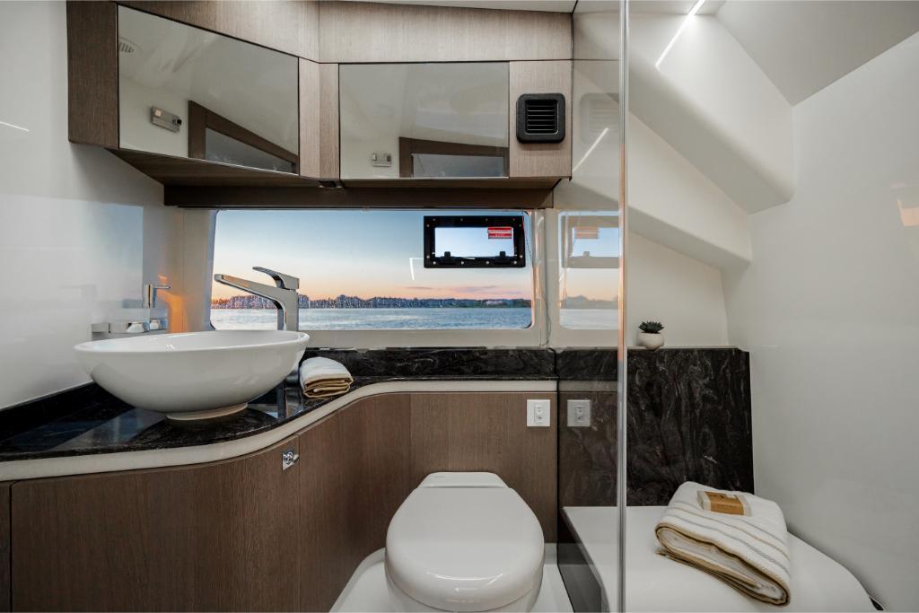 Galeon-375 GTO 2023-Trauma Free FL-US-2023-Galeon-375-GTO-MarineMax-9444401 | Thumbnail