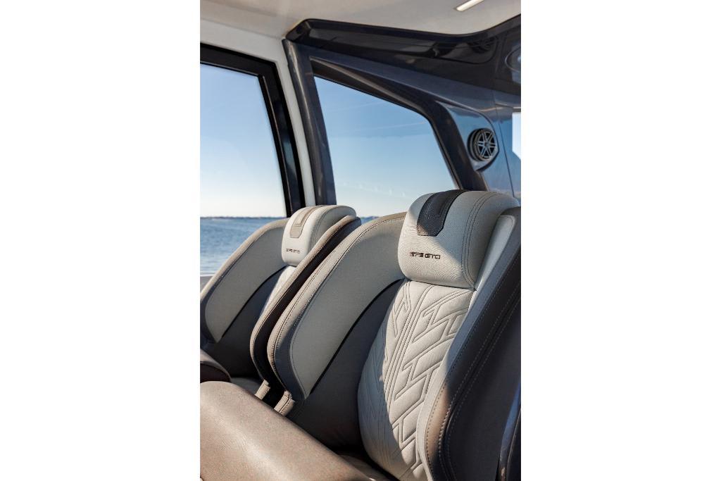 Galeon-375 GTO 2023-Trauma Free FL-US-2023-Galeon-375-GTO-MarineMax-9444401 | Thumbnail