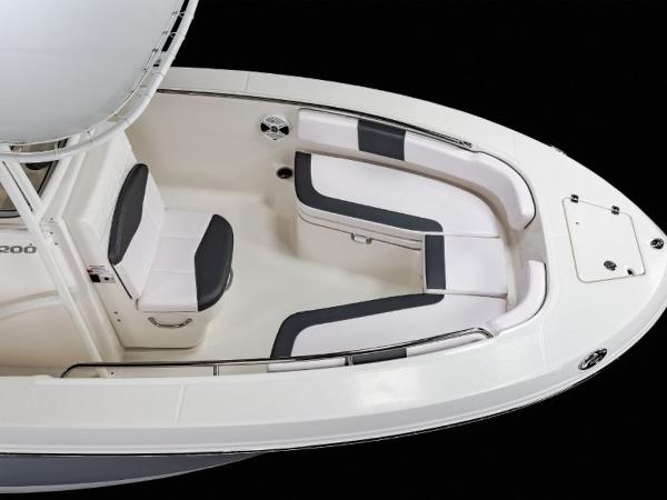 2022 Robalo boat for sale, model of the boat is R200 & Image # 17 of 18