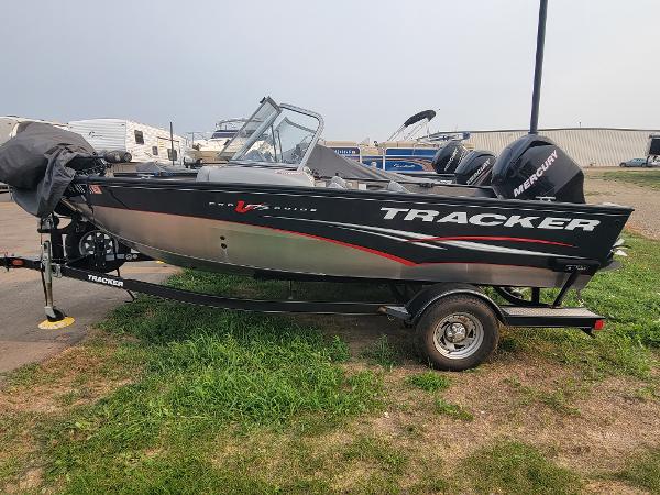 2012 Tracker Boats boat for sale, model of the boat is ProGuide 175CB & Image # 3 of 16