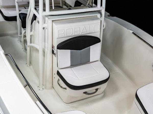2022 Robalo boat for sale, model of the boat is R202EX & Image # 7 of 28