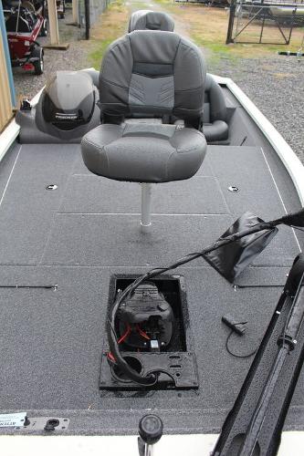 2021 Tracker Boats boat for sale, model of the boat is Pro Team™ 195 TXW Tournament Edition & Image # 4 of 22