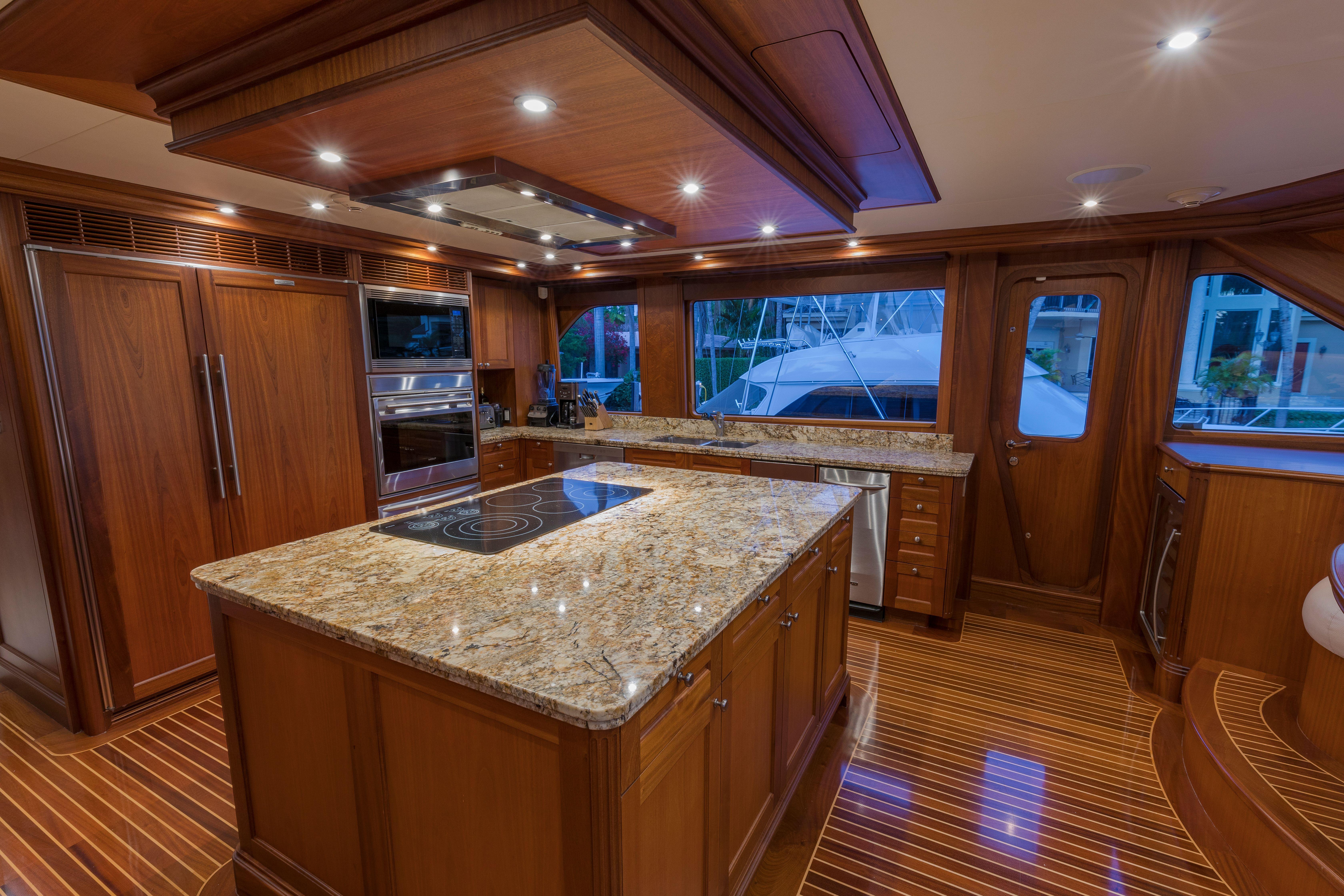 Rayburn-Custom 2007-ANNDRIANNA FL-US-9574424 | Thumbnail