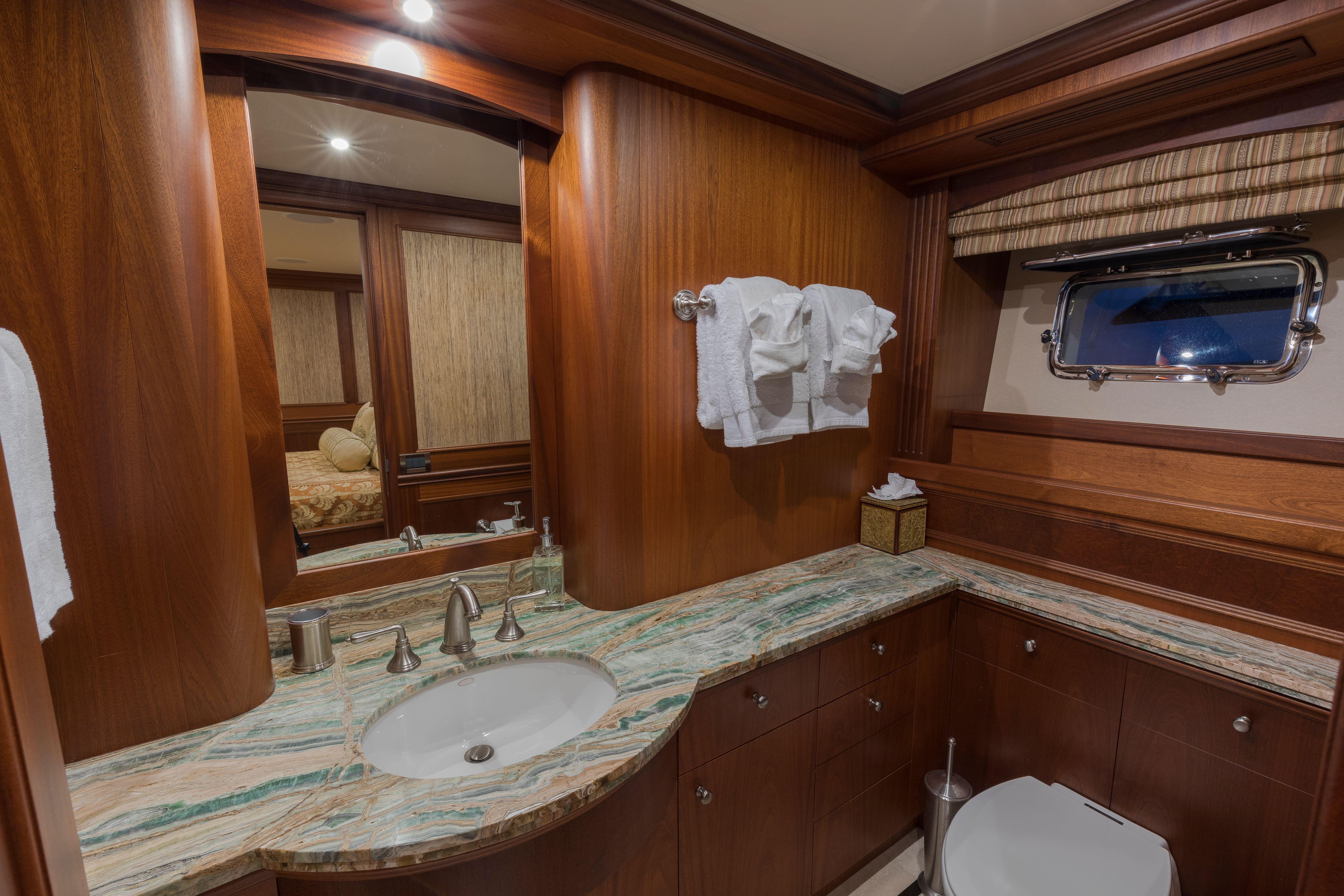 Rayburn-Custom 2007-ANNDRIANNA FL-US-9574424 | Thumbnail