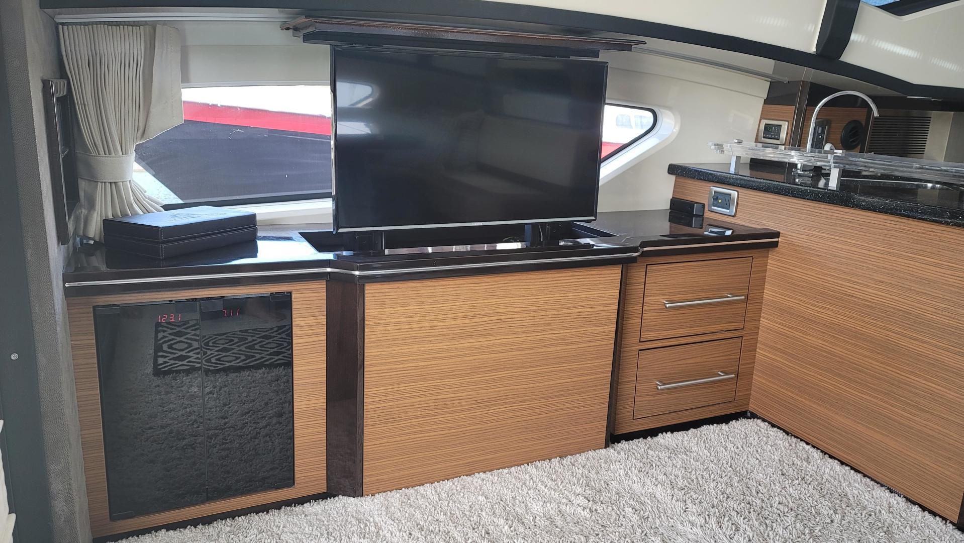 2008 Marquis 40 SC-The Hook- Salon TV Lift