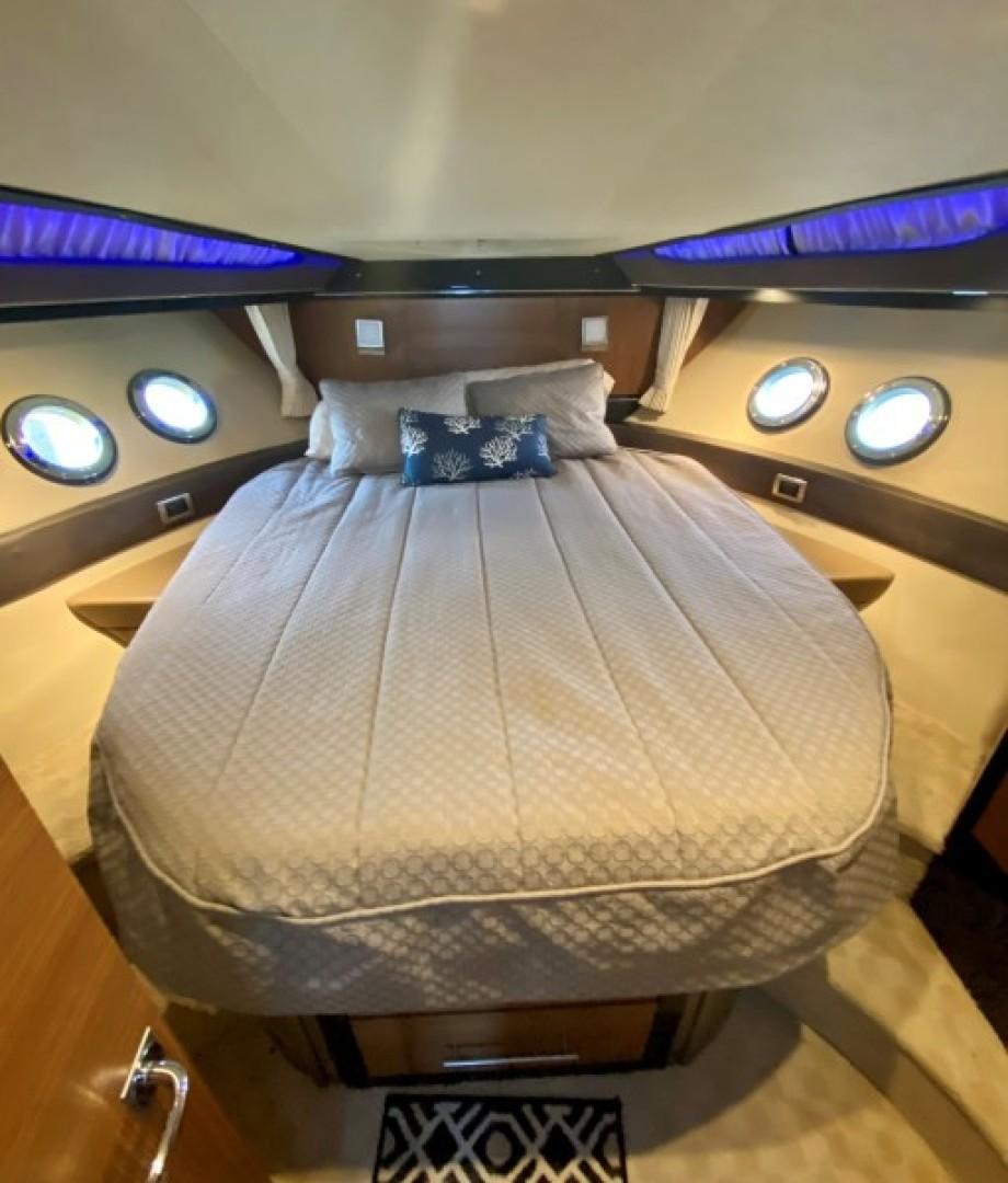2008 Marquis 40 SC - The Hook- Stateroom