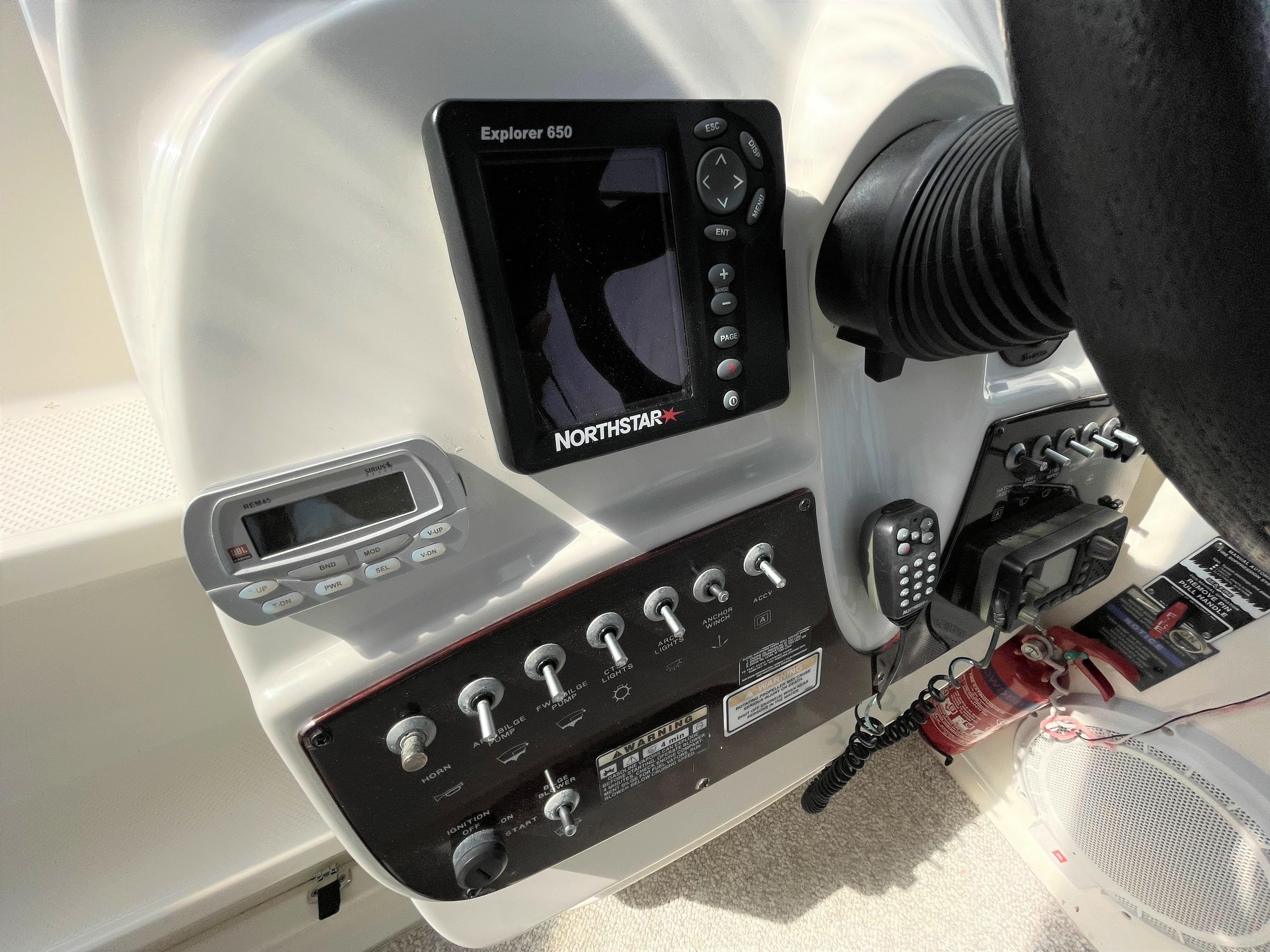 2009 Maxum 2500 SE