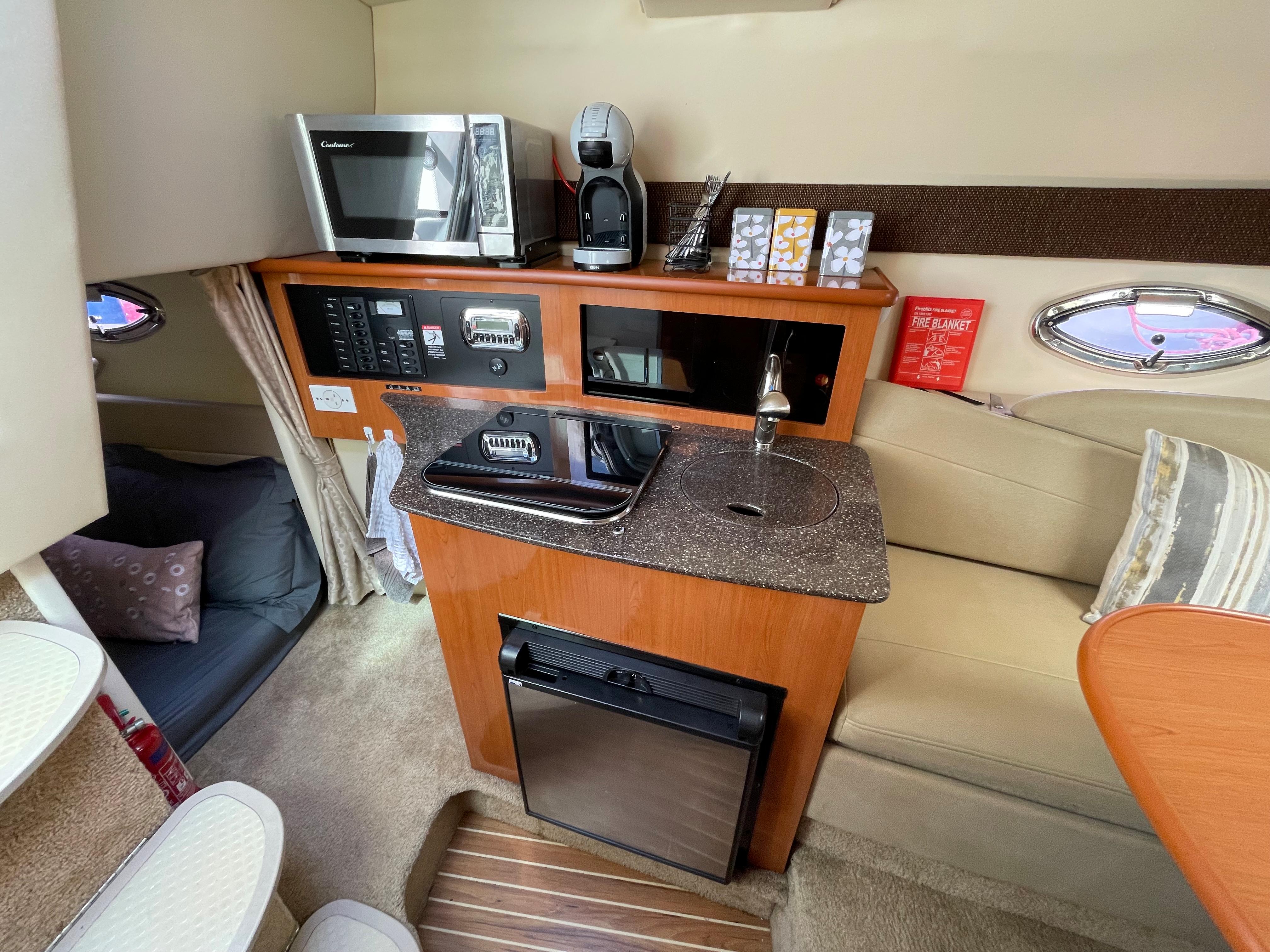 2009 Maxum 2500 SE