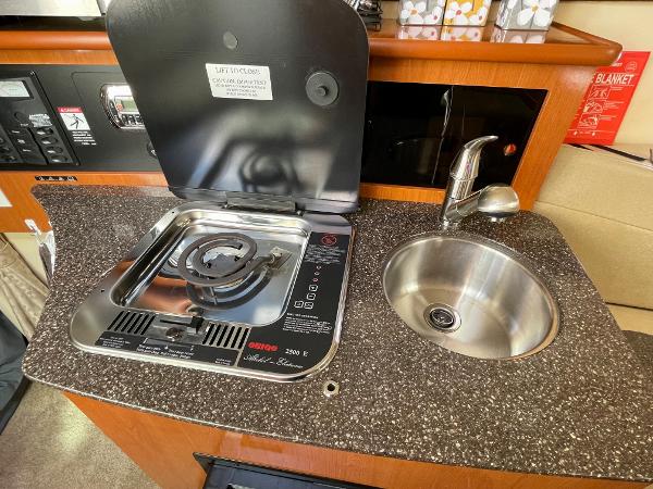 2009 Maxum 2500 SE