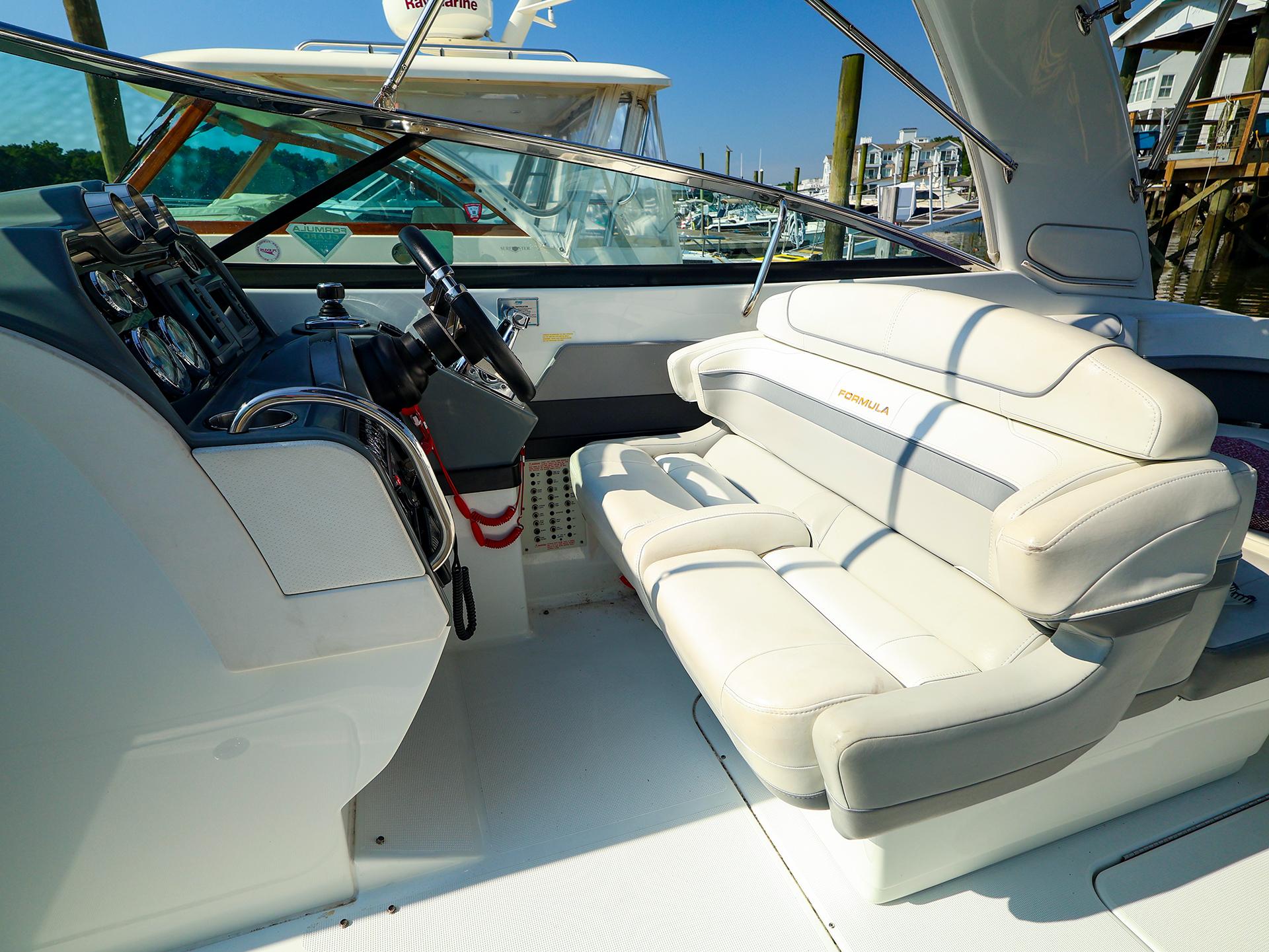 2013-formula-290-bowrider-power-9884430-20250725123318532-1