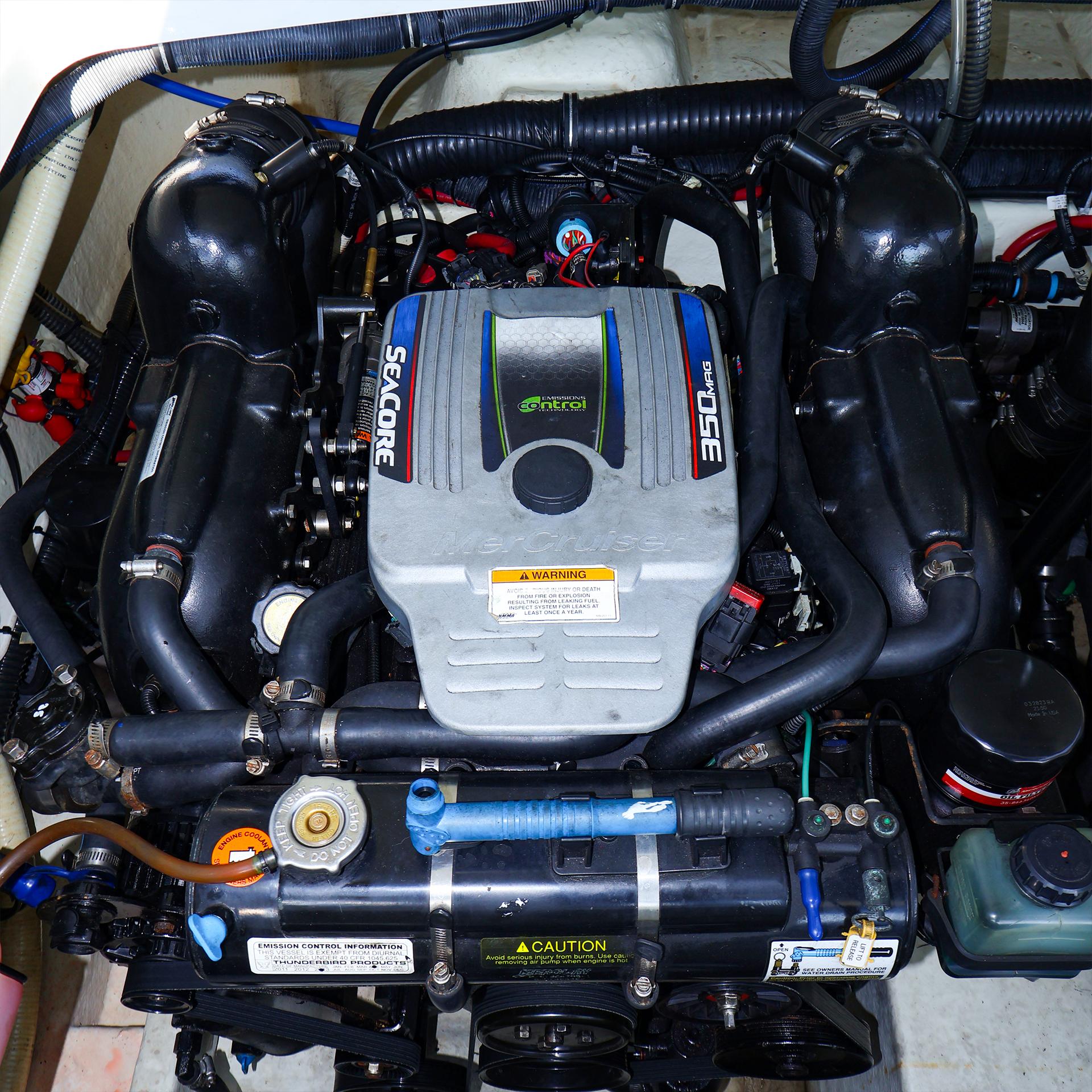 2013-formula-290-bowrider-power-9884430-20250725123343779-1