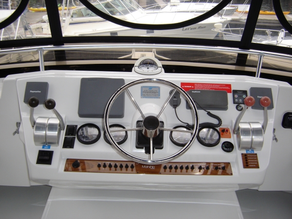 Flybridge helm