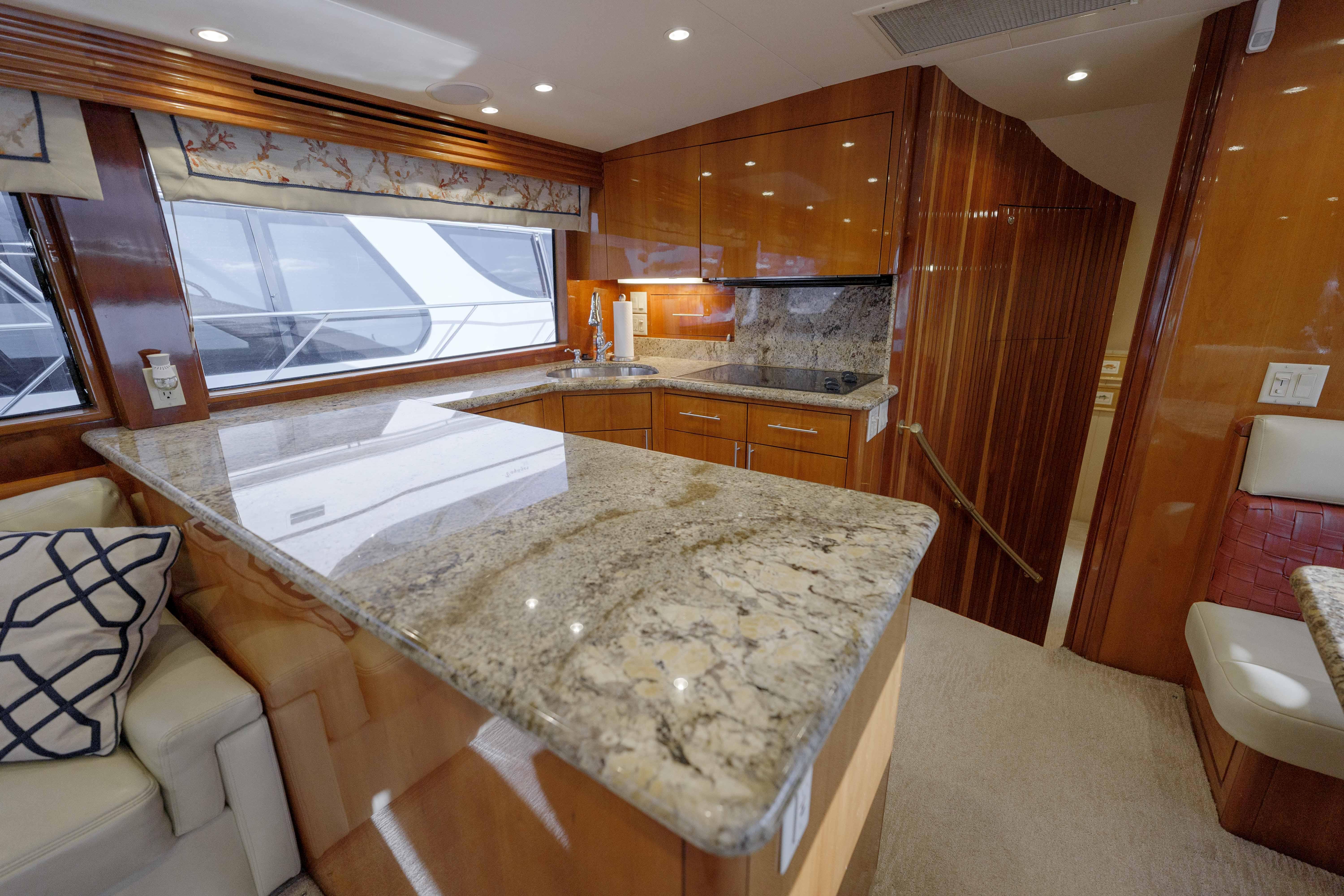 Hatteras 60 Reel Hook Up - Interior Galley